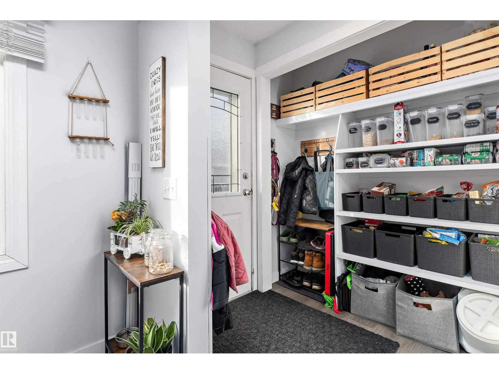 3320 48 ST NW, Edmonton