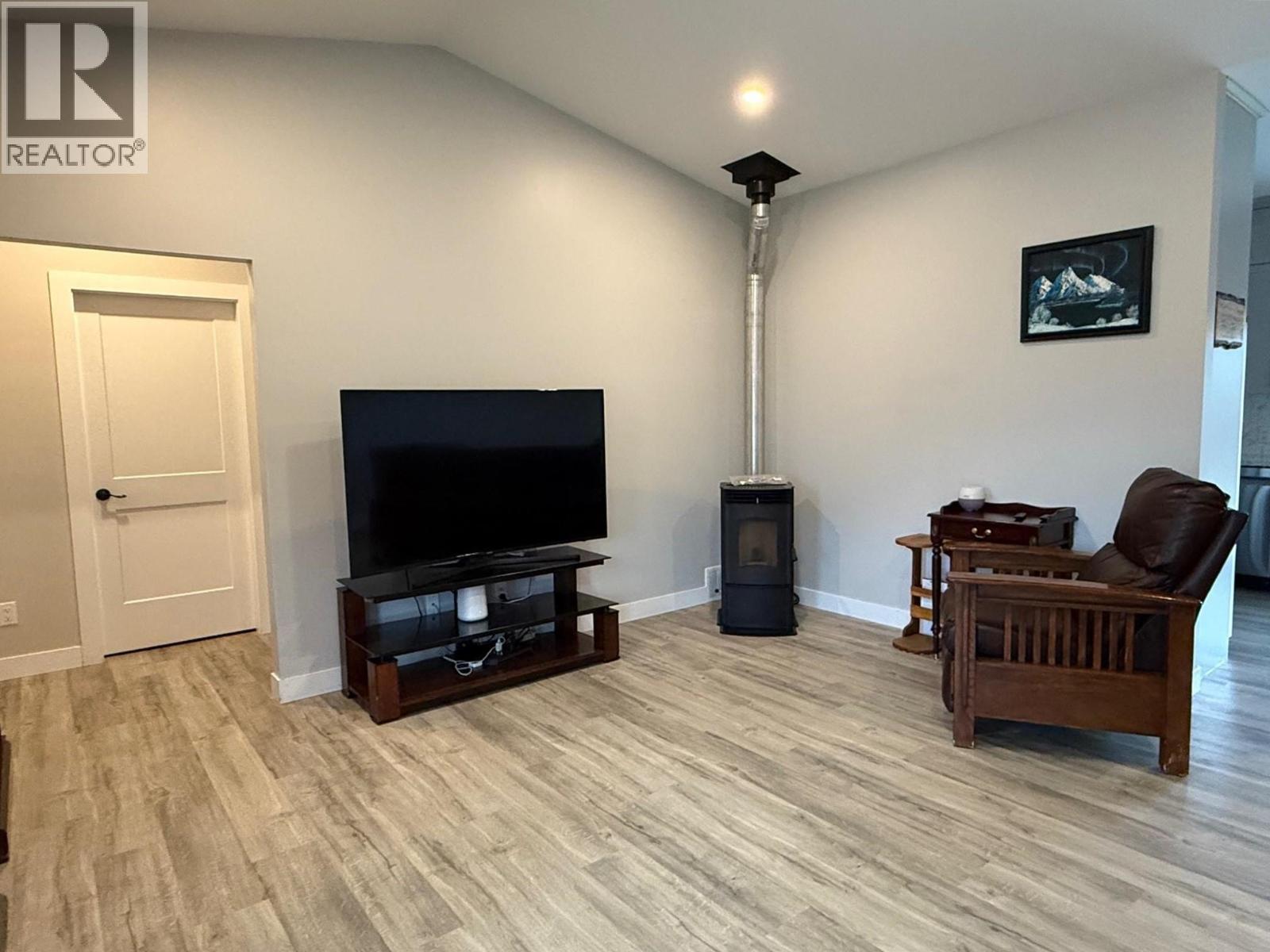 535 Barkley Road, Barriere