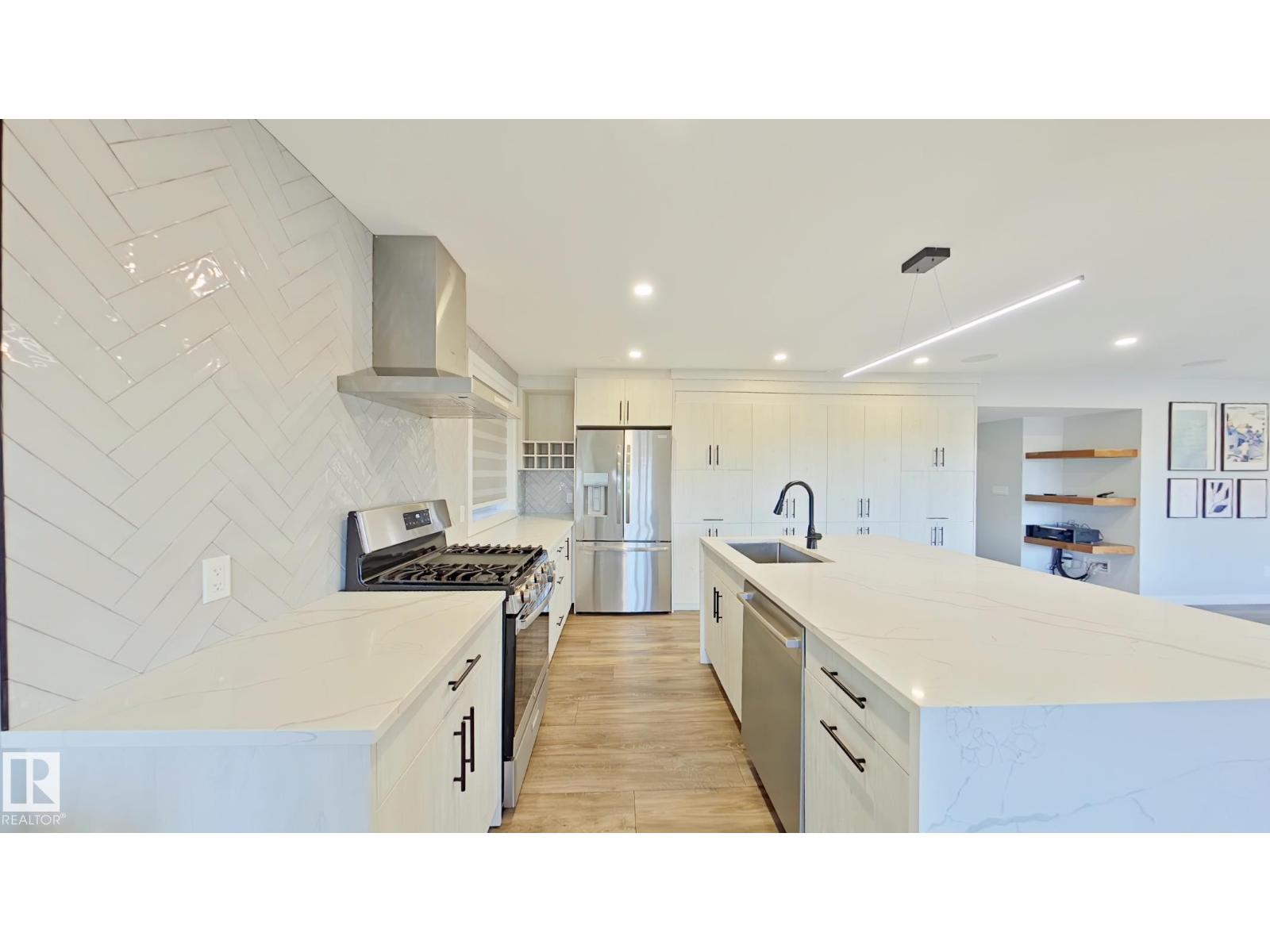 #Bsmt 2118 53 ST SW, Edmonton