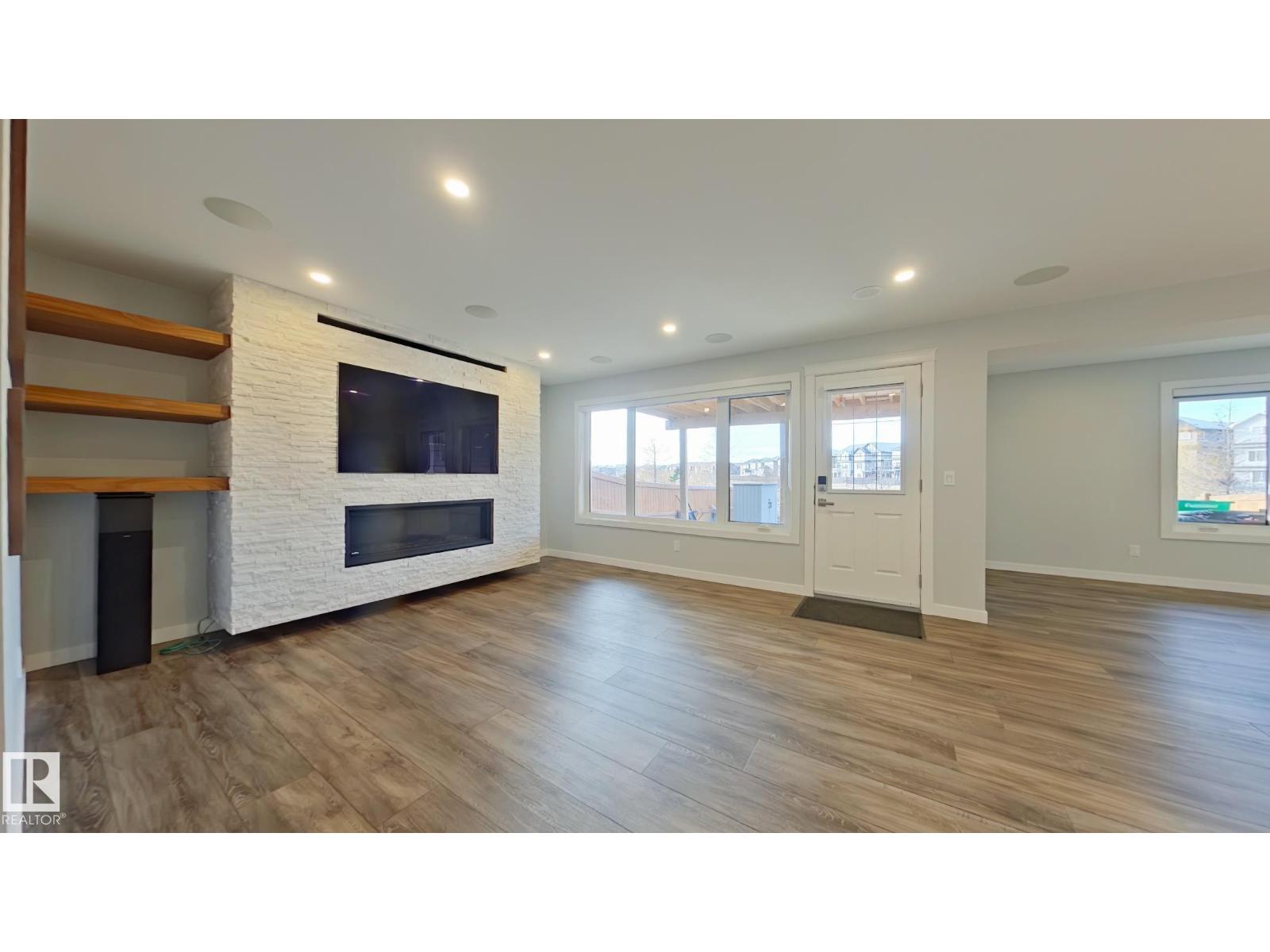 #Bsmt 2118 53 ST SW, Edmonton