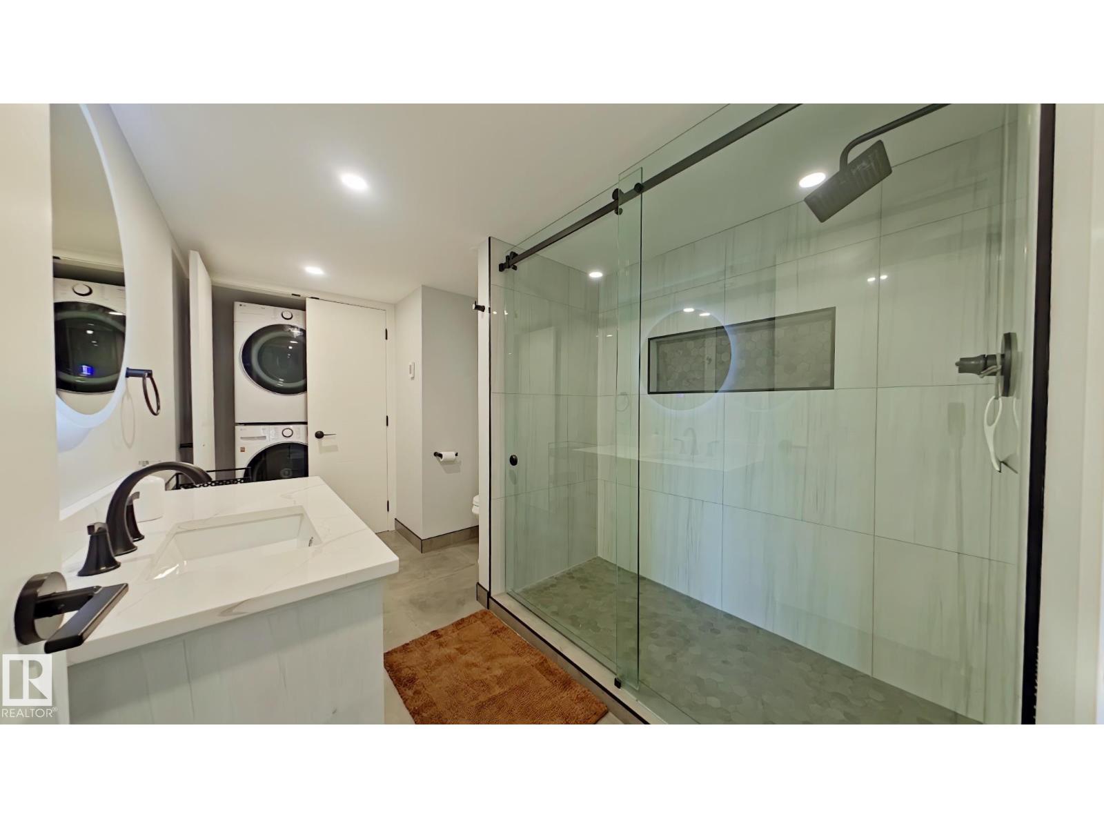 #Bsmt 2118 53 ST SW, Edmonton