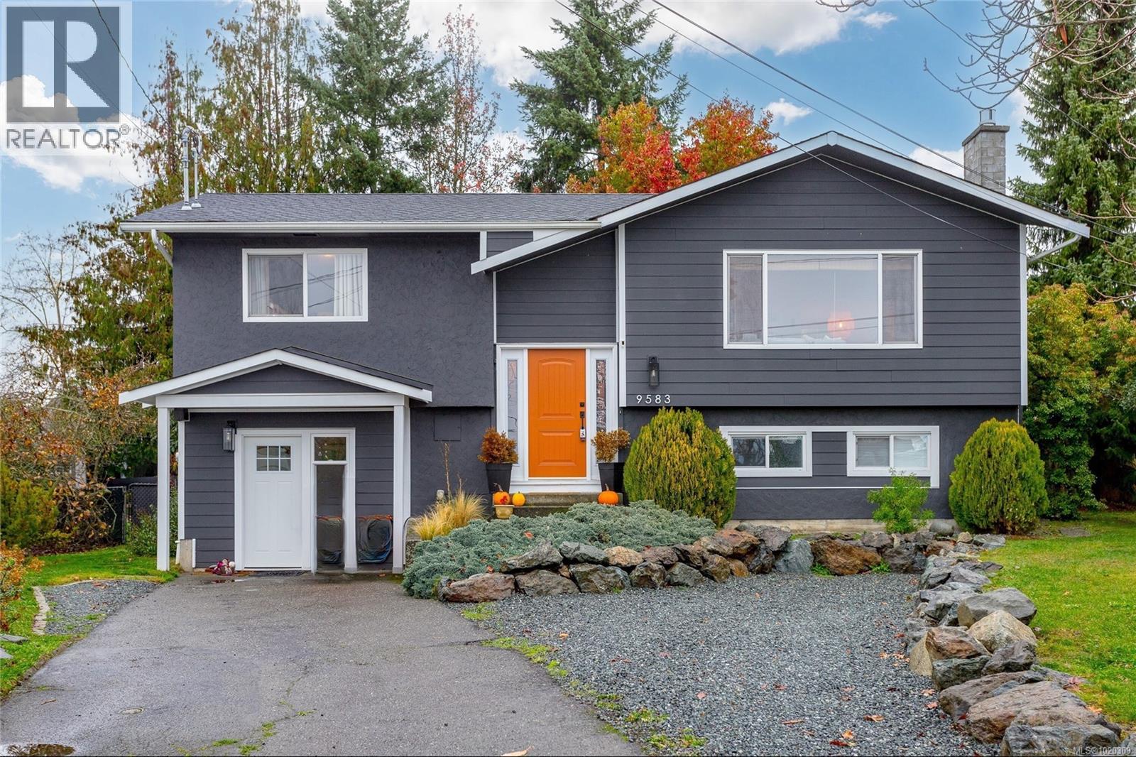 9583 Christine Pl, Sidney