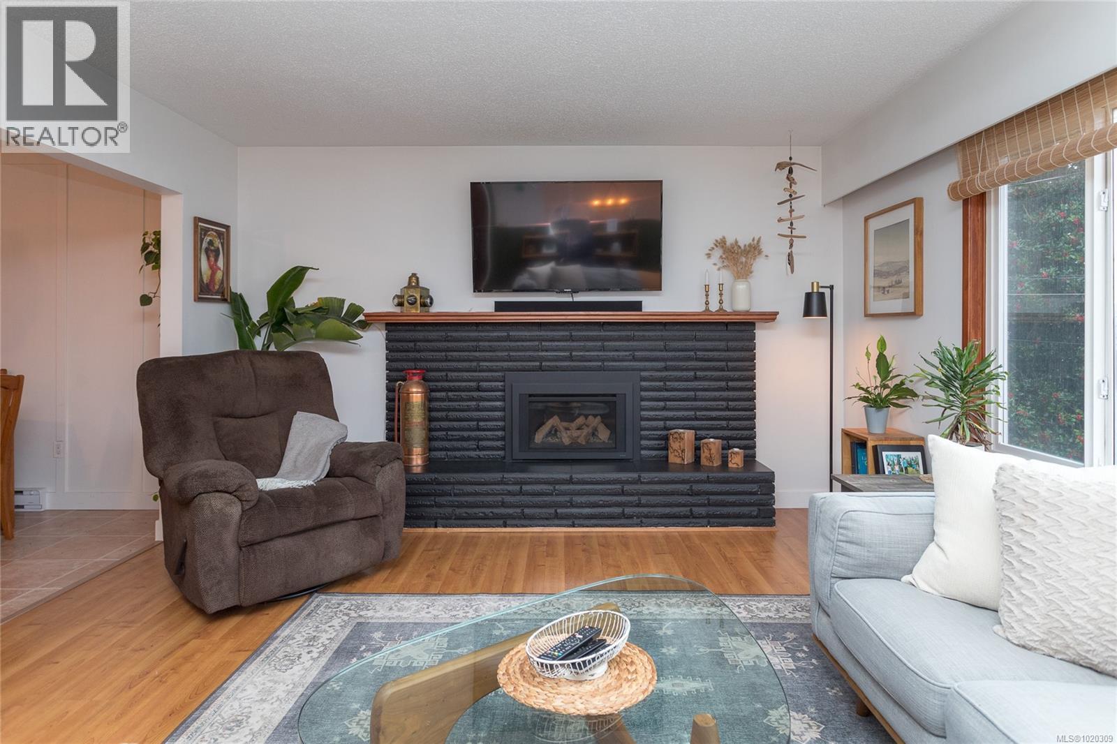 9583 Christine Pl, Sidney