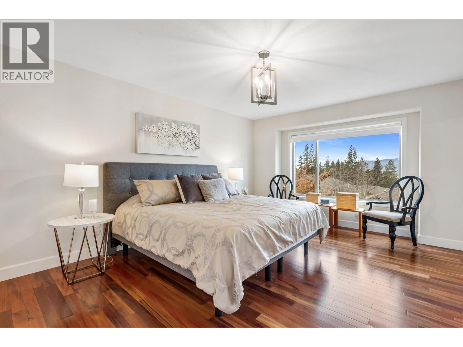  3492 Camelback Drive, Kelowna