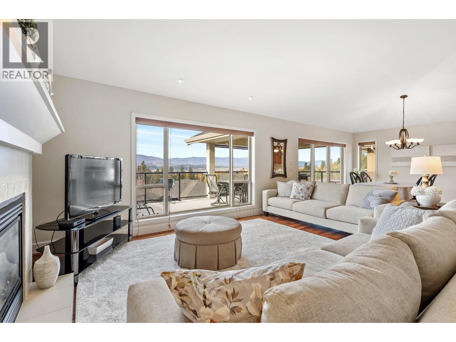  3492 Camelback Drive, Kelowna