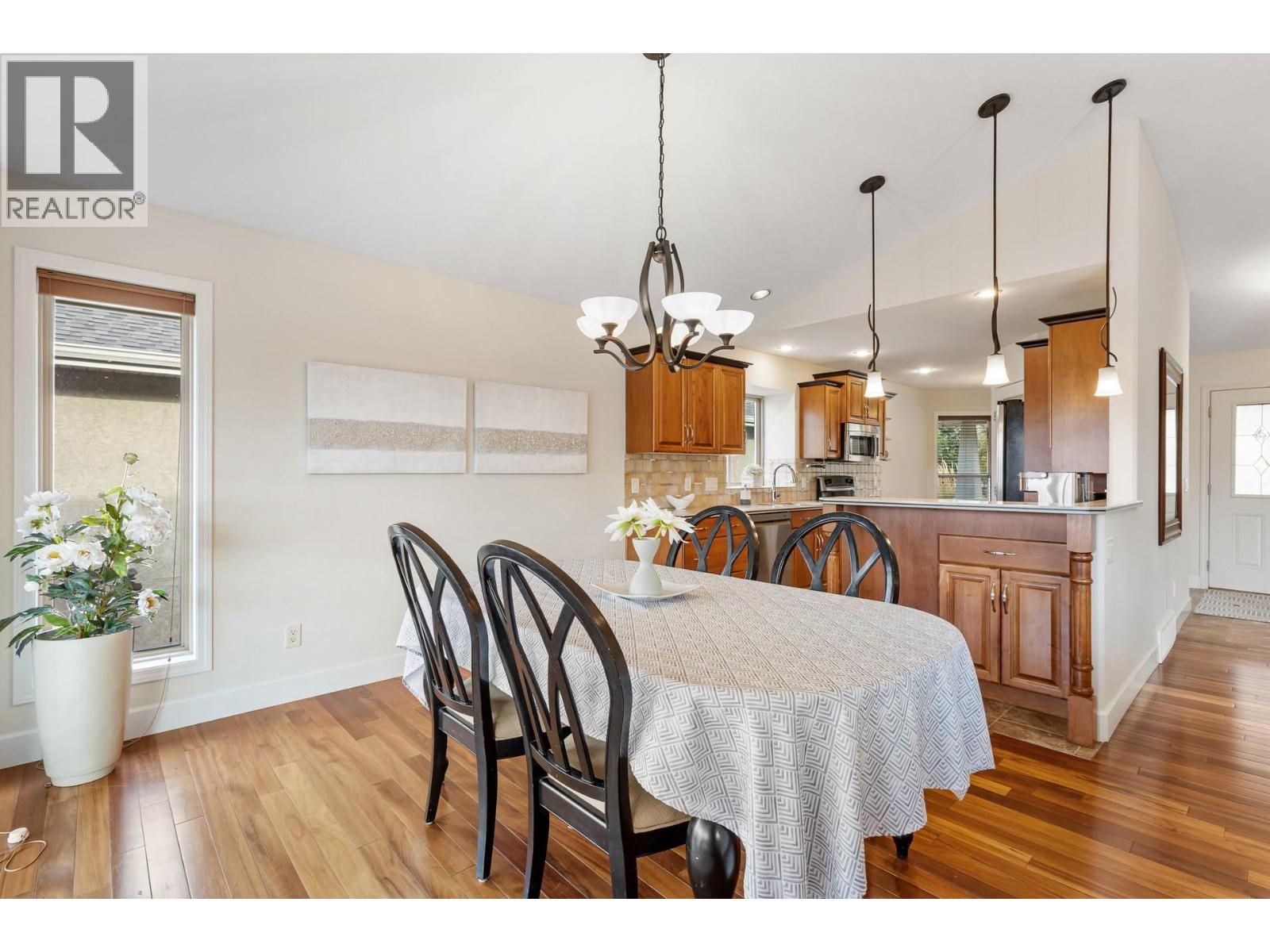  3492 Camelback Drive, Kelowna