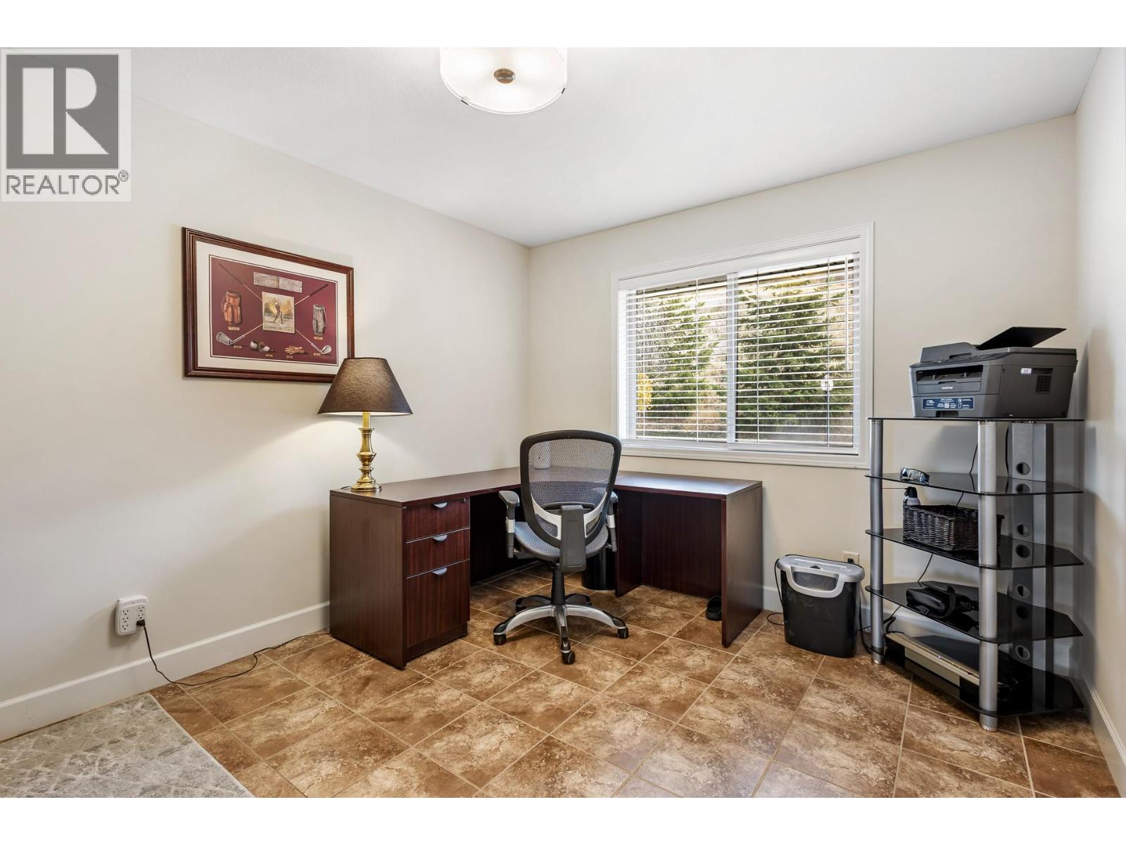  3492 Camelback Drive, Kelowna