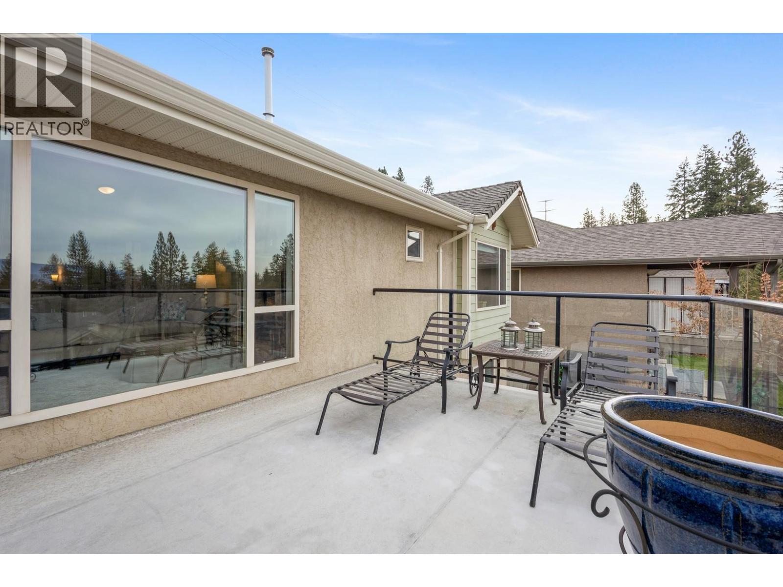  3492 Camelback Drive, Kelowna