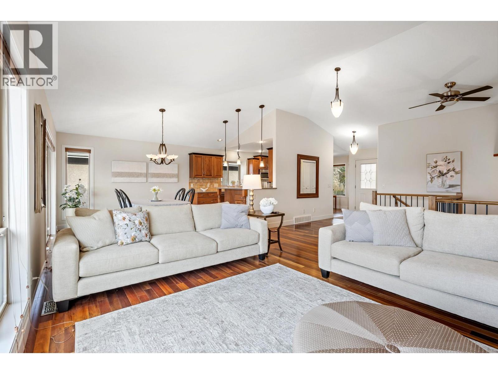  3492 Camelback Drive, Kelowna