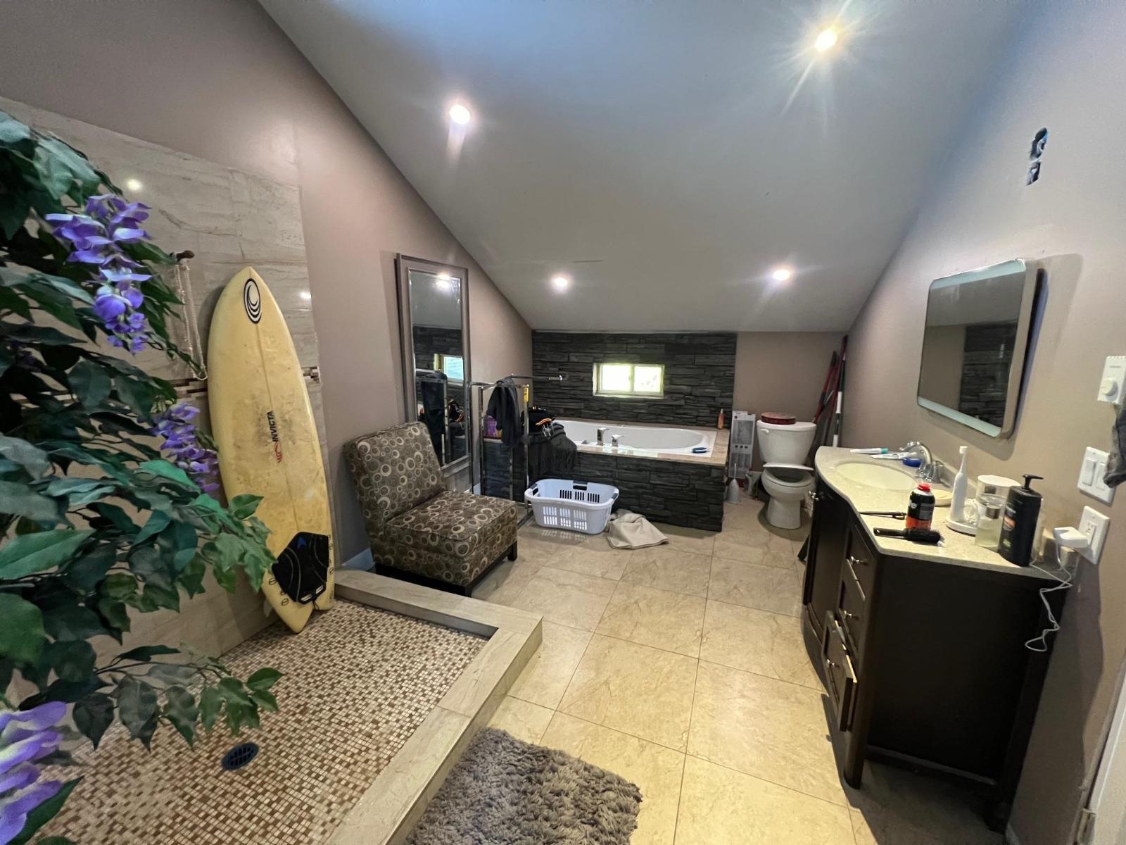 6050 LECLAIR STREET, Abbotsford