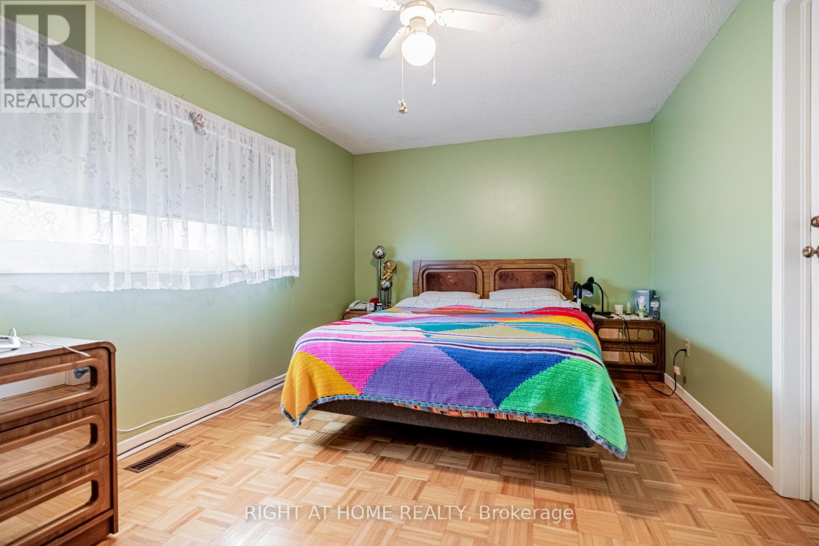4278 SAWMILL VALLEY DRIVE - 24
