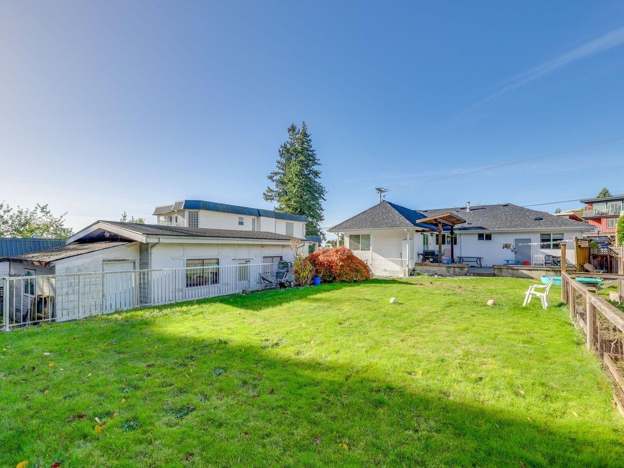 1154 FINLAY STREET, White Rock