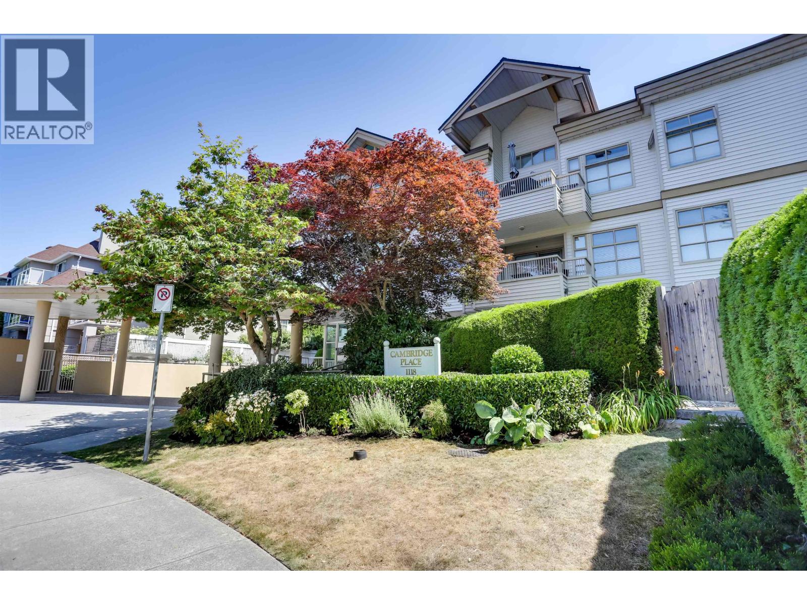 #205-1118 55TH Street, Delta