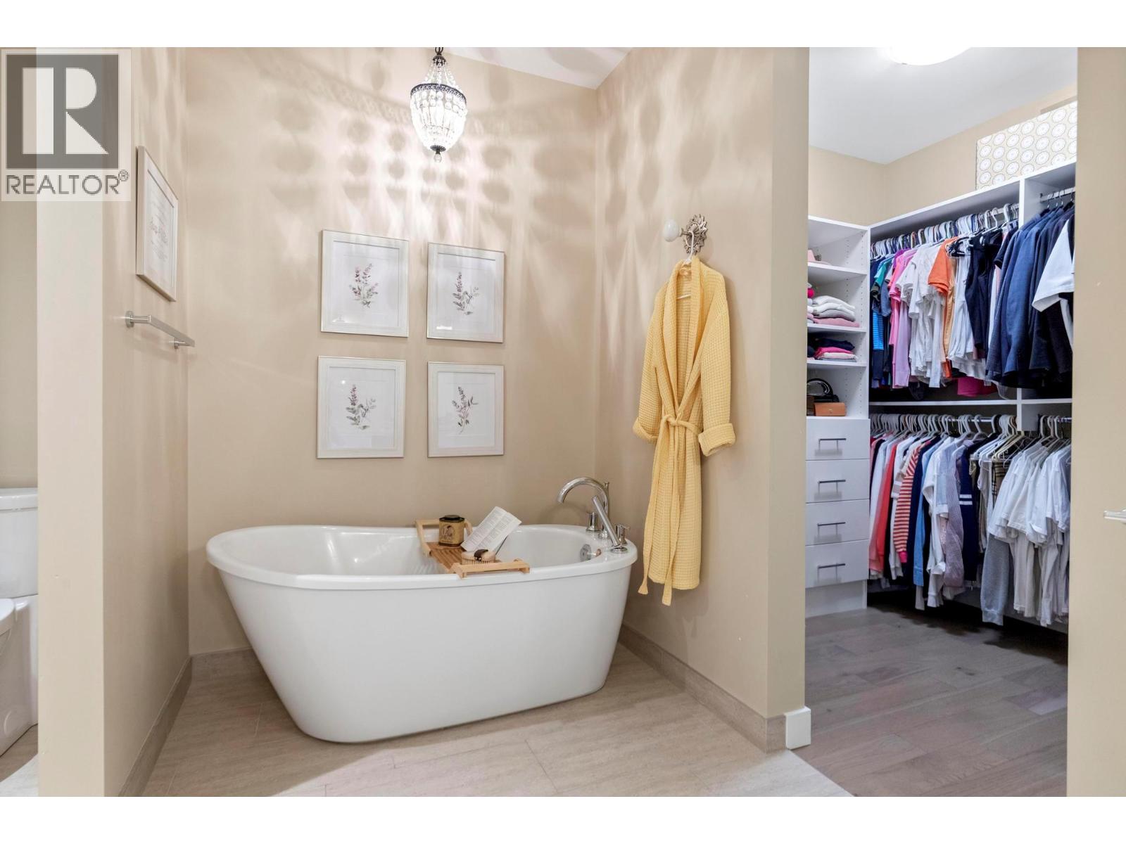 1768 Slateview Crescent, Lake Country