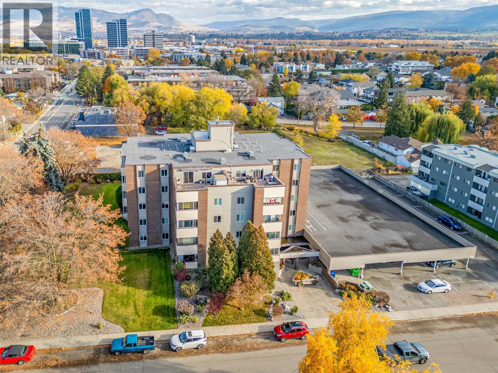 407 1915 Pacific Court, Kelowna