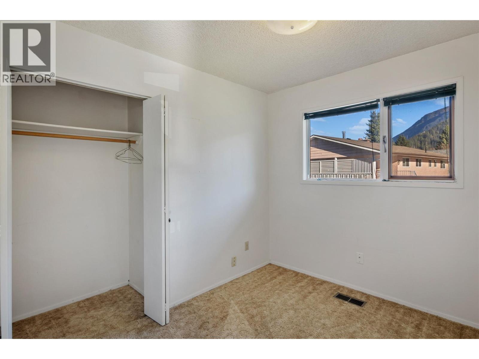 1509 Mountain View Drive, Revelstoke