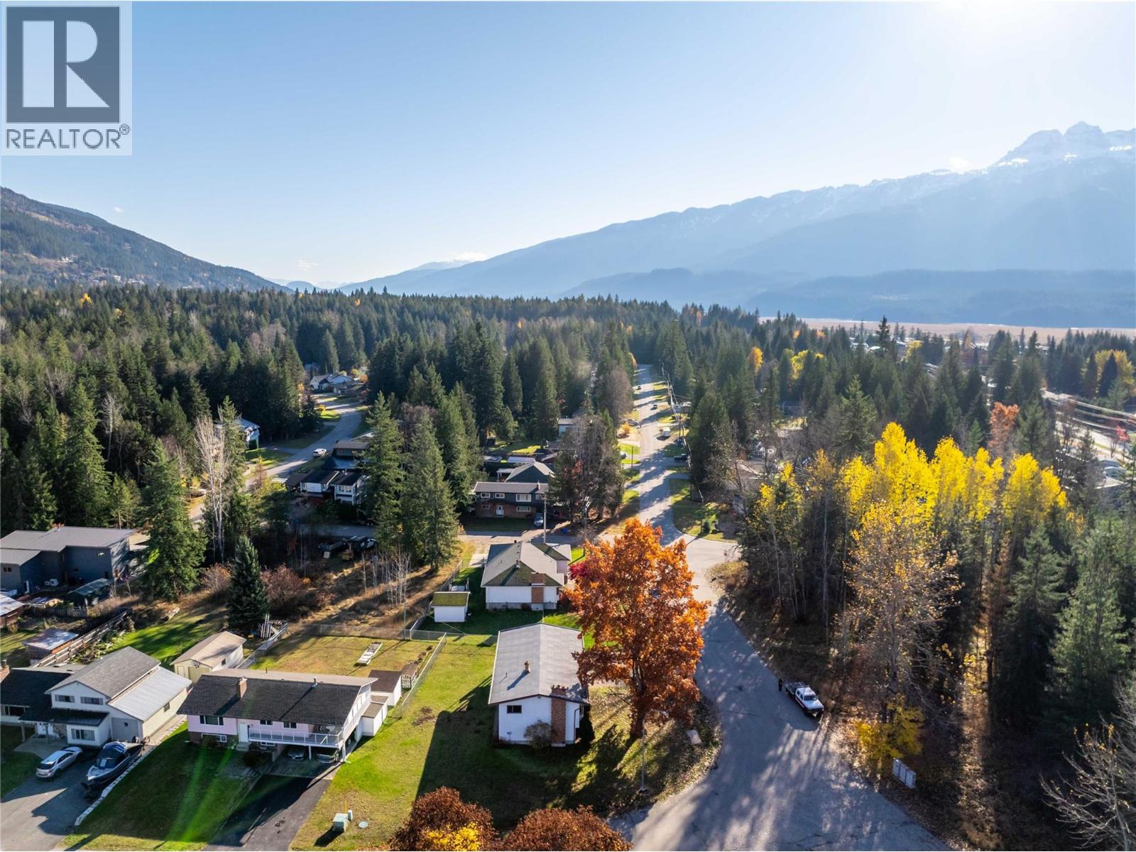1509 Mountain View Drive, Revelstoke