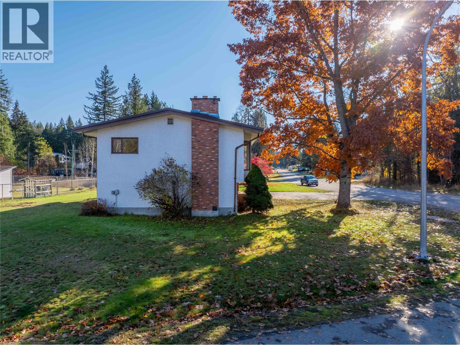1509 Mountain View Drive, Revelstoke
