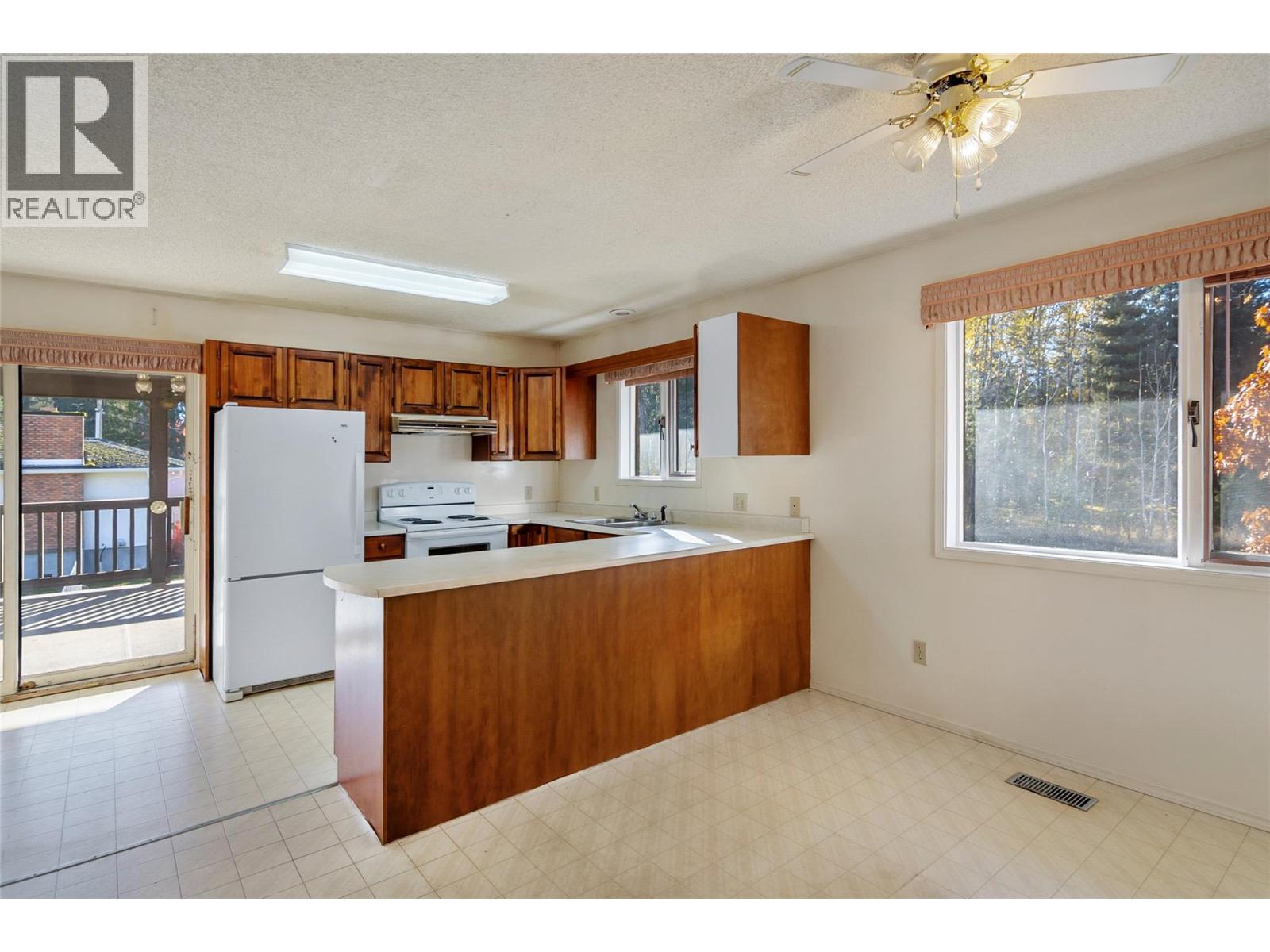 1509 Mountain View Drive, Revelstoke