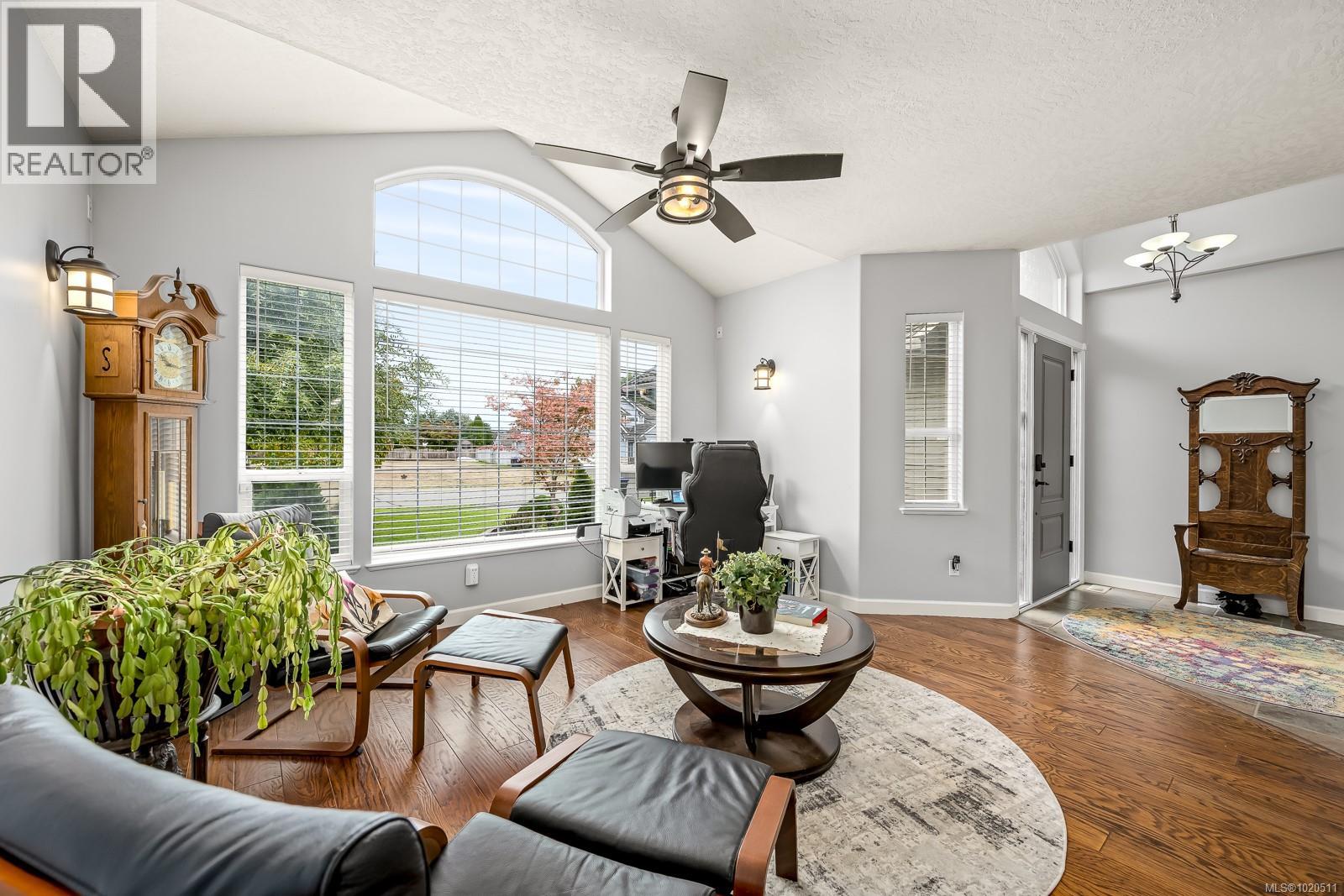 589 Monarch Dr, Courtenay