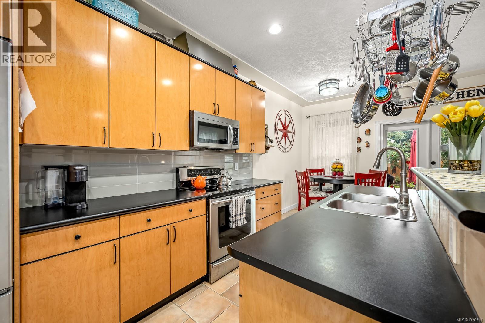 589 Monarch Dr, Courtenay