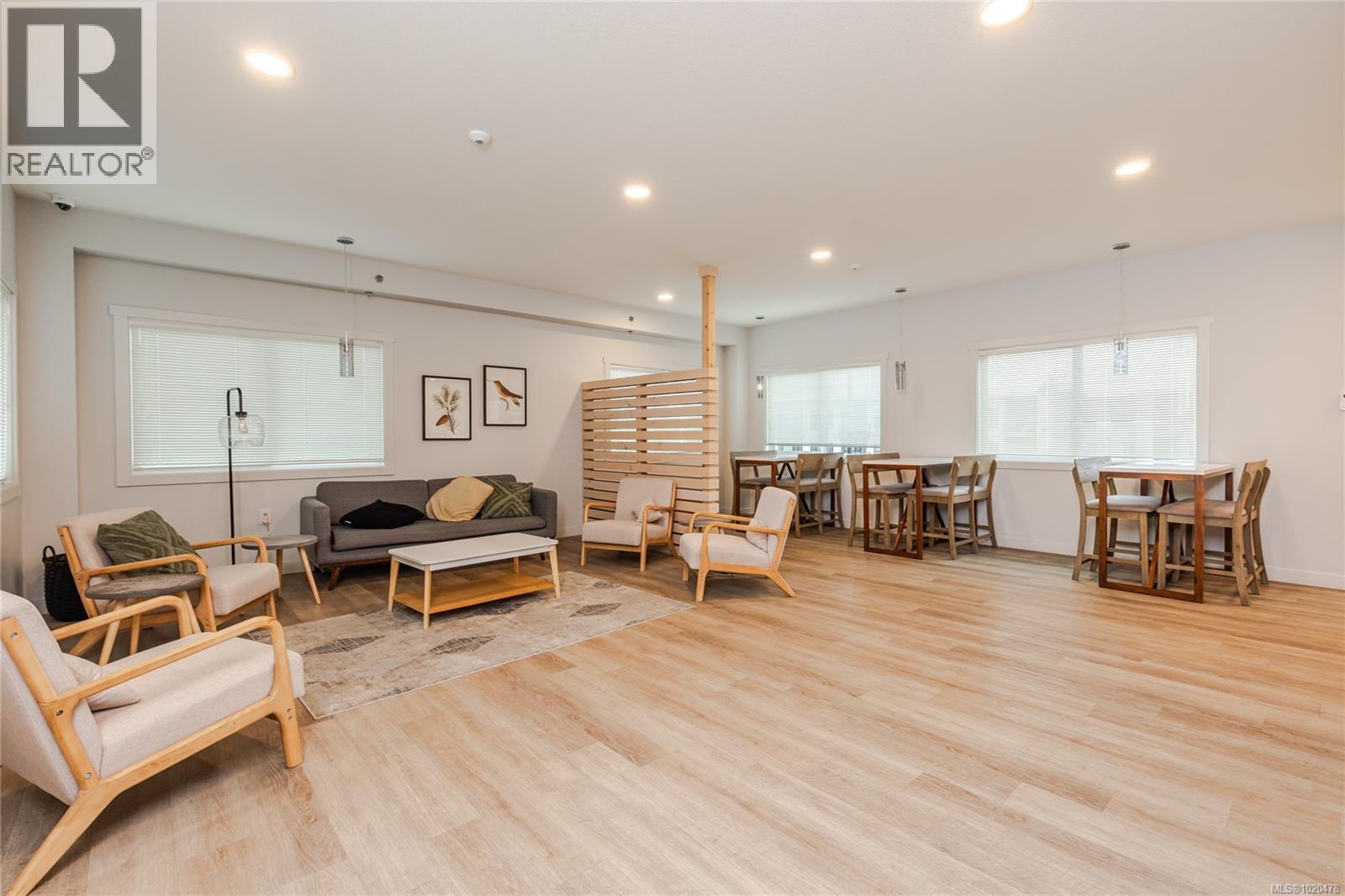 112 4820 Cedar Ridge Pl, Nanaimo