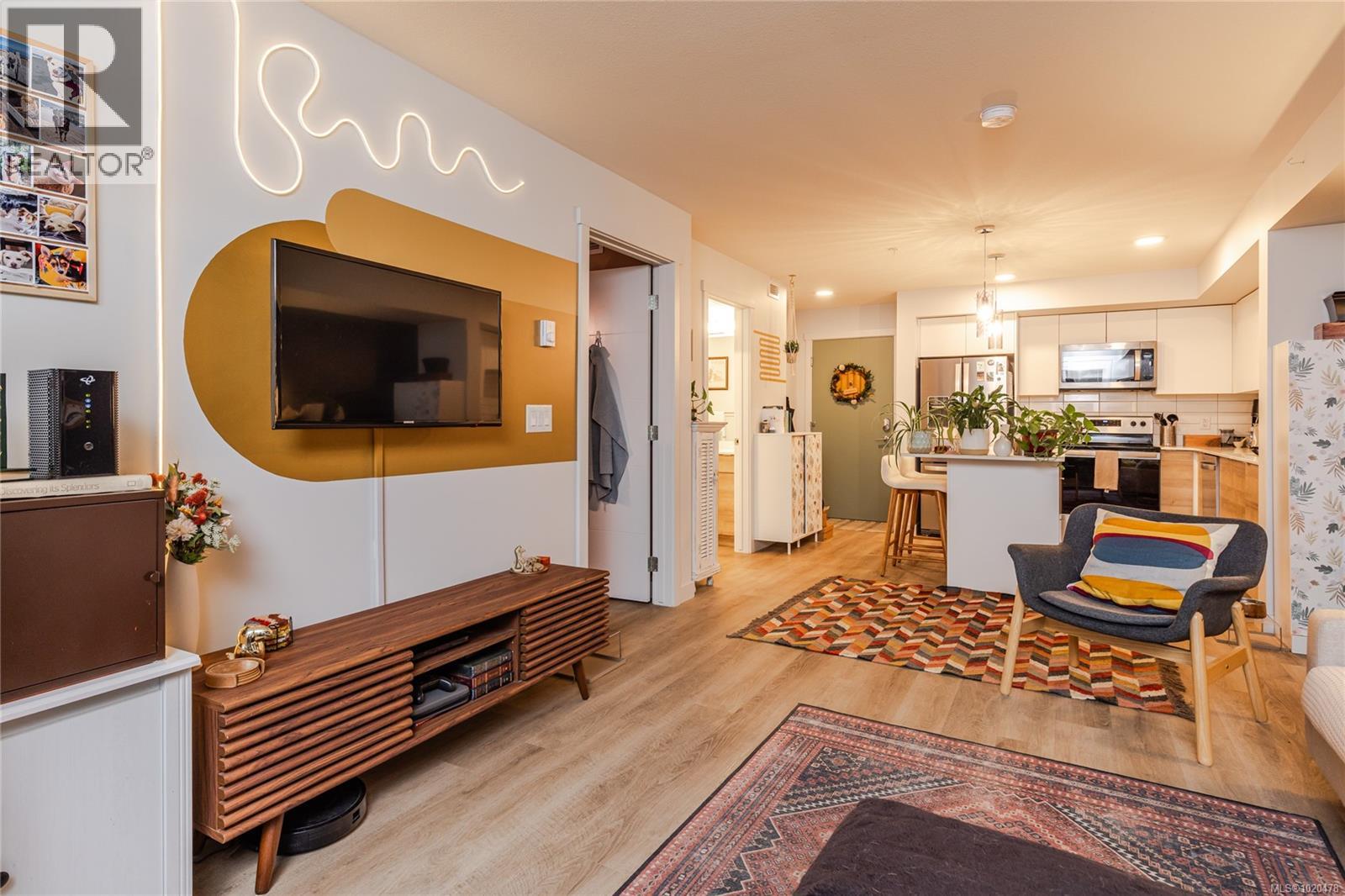 112 4820 Cedar Ridge Pl, Nanaimo