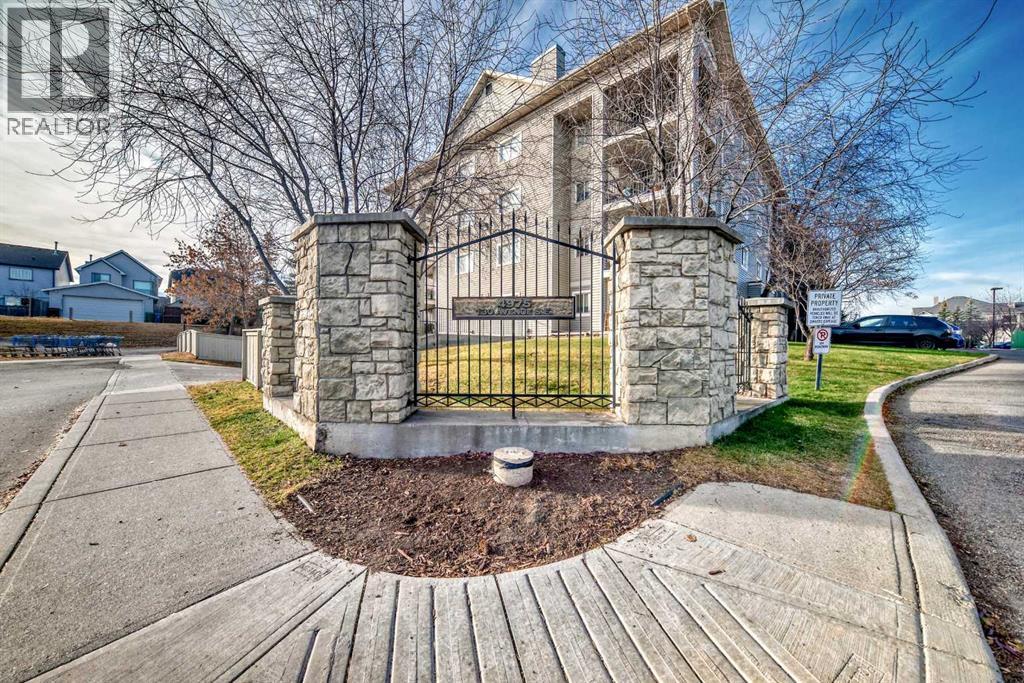 Single Family House for Sale in    Avenue SE McKenzie Towne Calgary 
