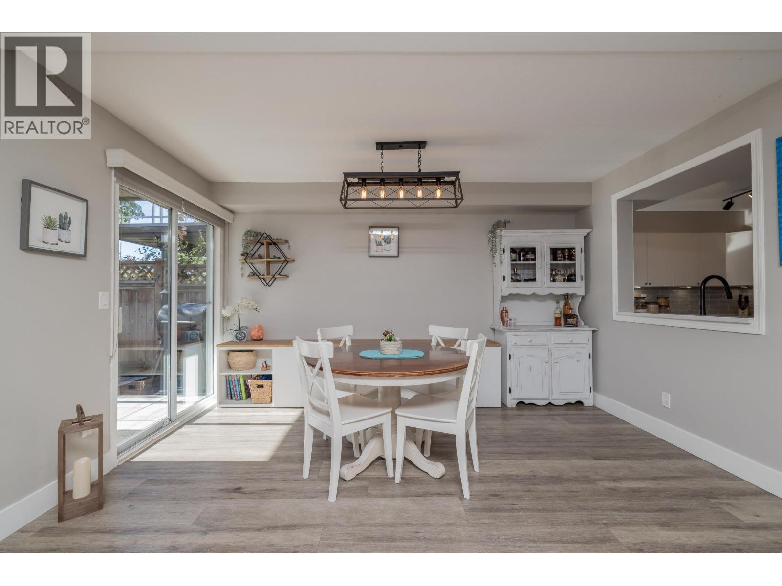 13 1872 HARBOUR STREET, Port Coquitlam