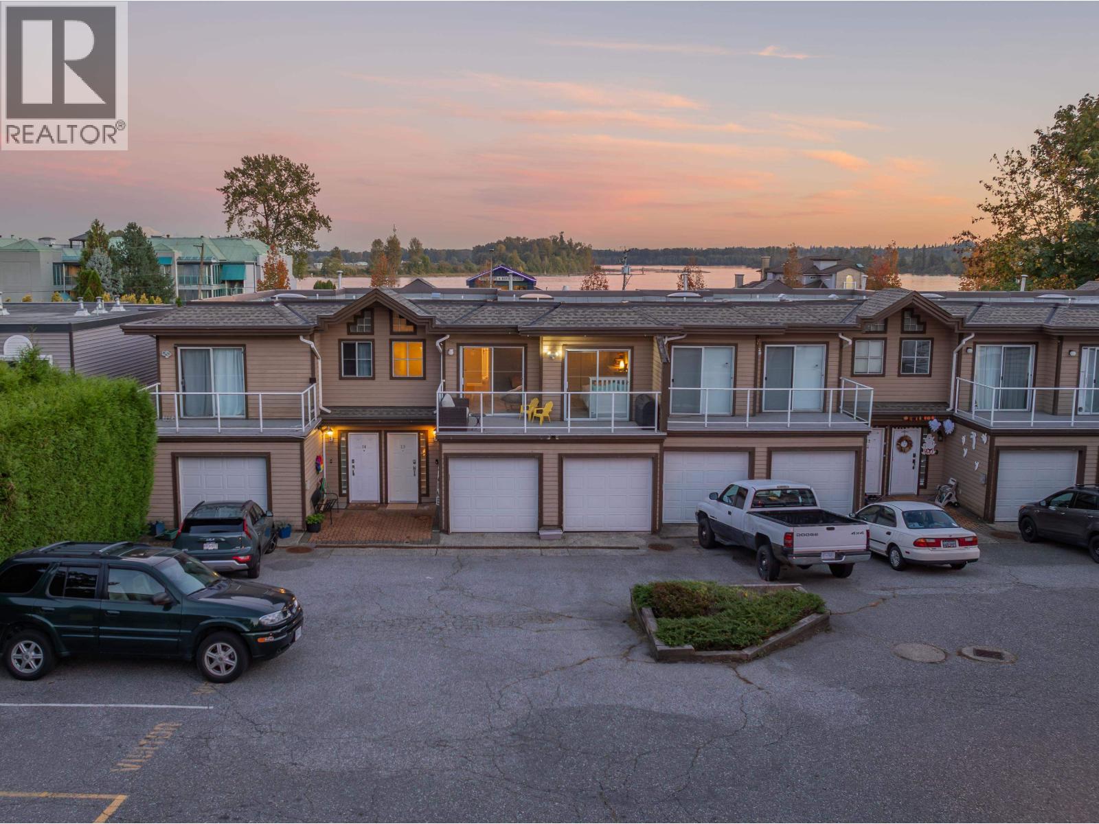 13 1872 HARBOUR STREET, Port Coquitlam