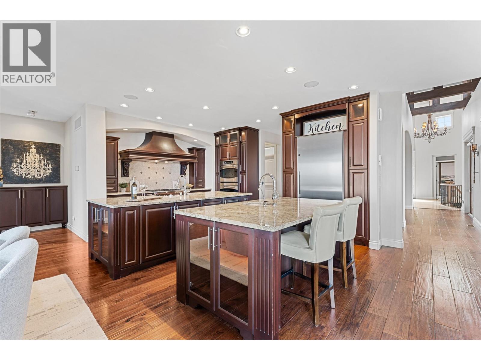  660 Almandine Court, Kelowna