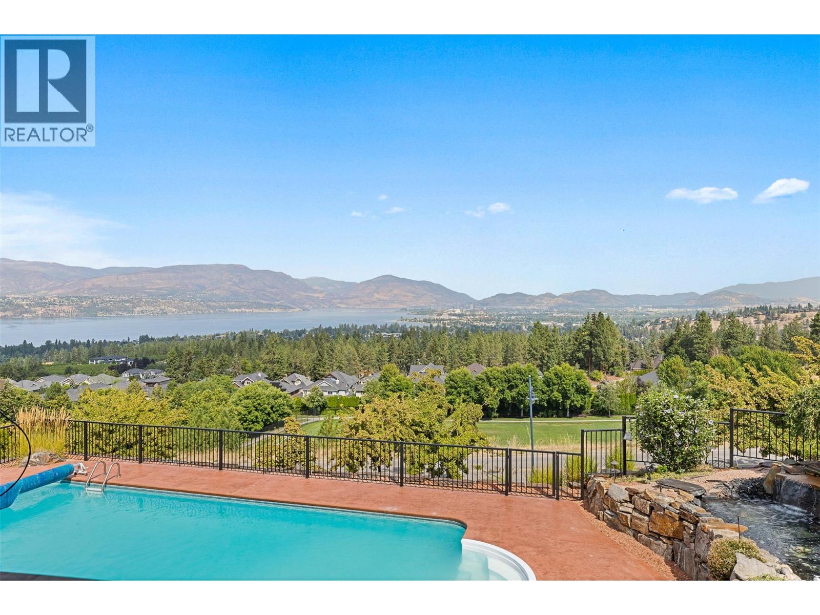  660 Almandine Court, Kelowna