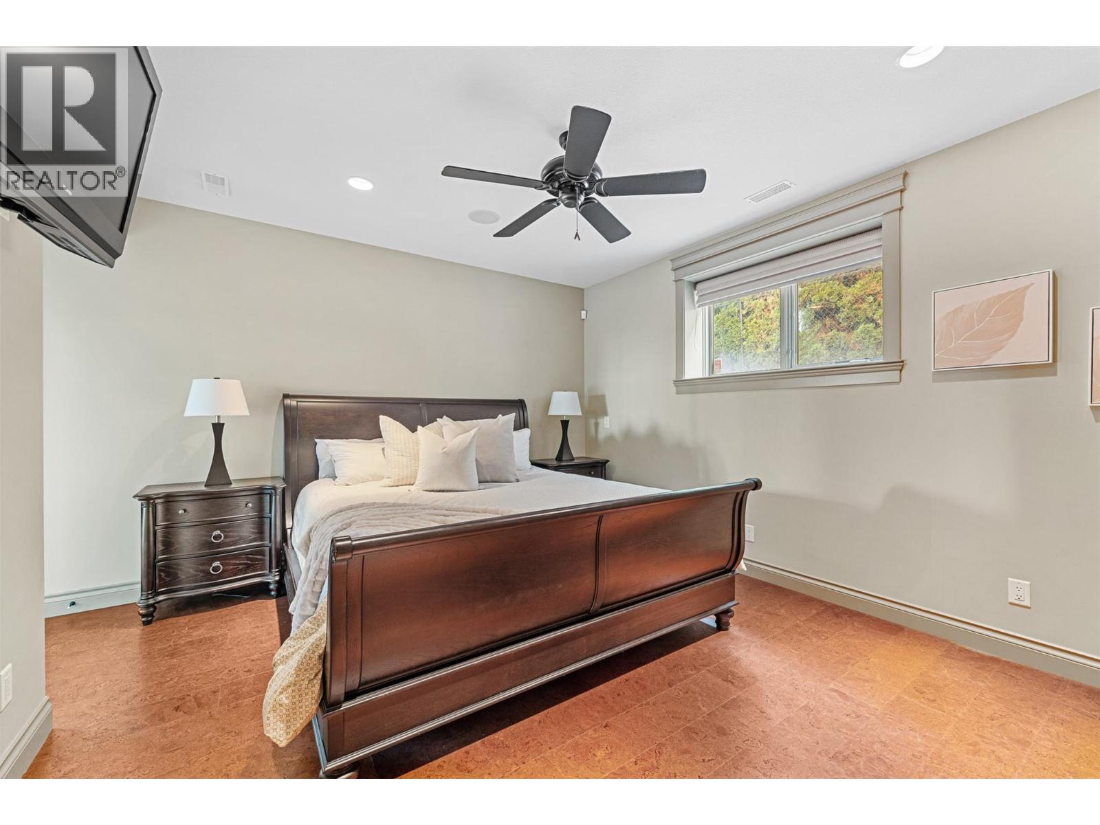  660 Almandine Court, Kelowna