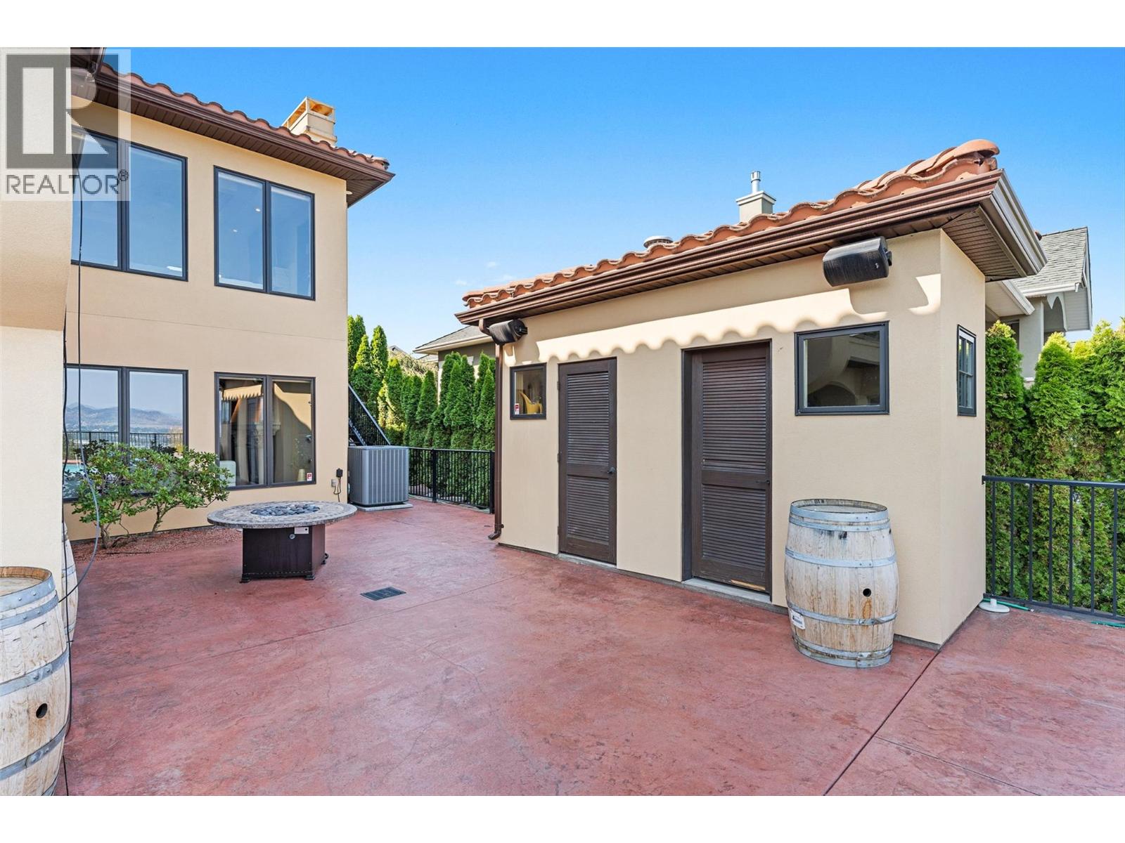  660 Almandine Court, Kelowna