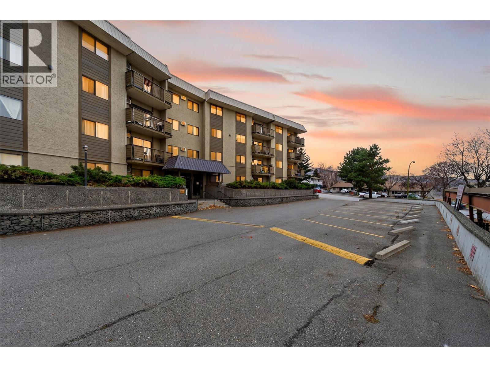 555 DALGLEISH Drive Unit# 209, Kamloops