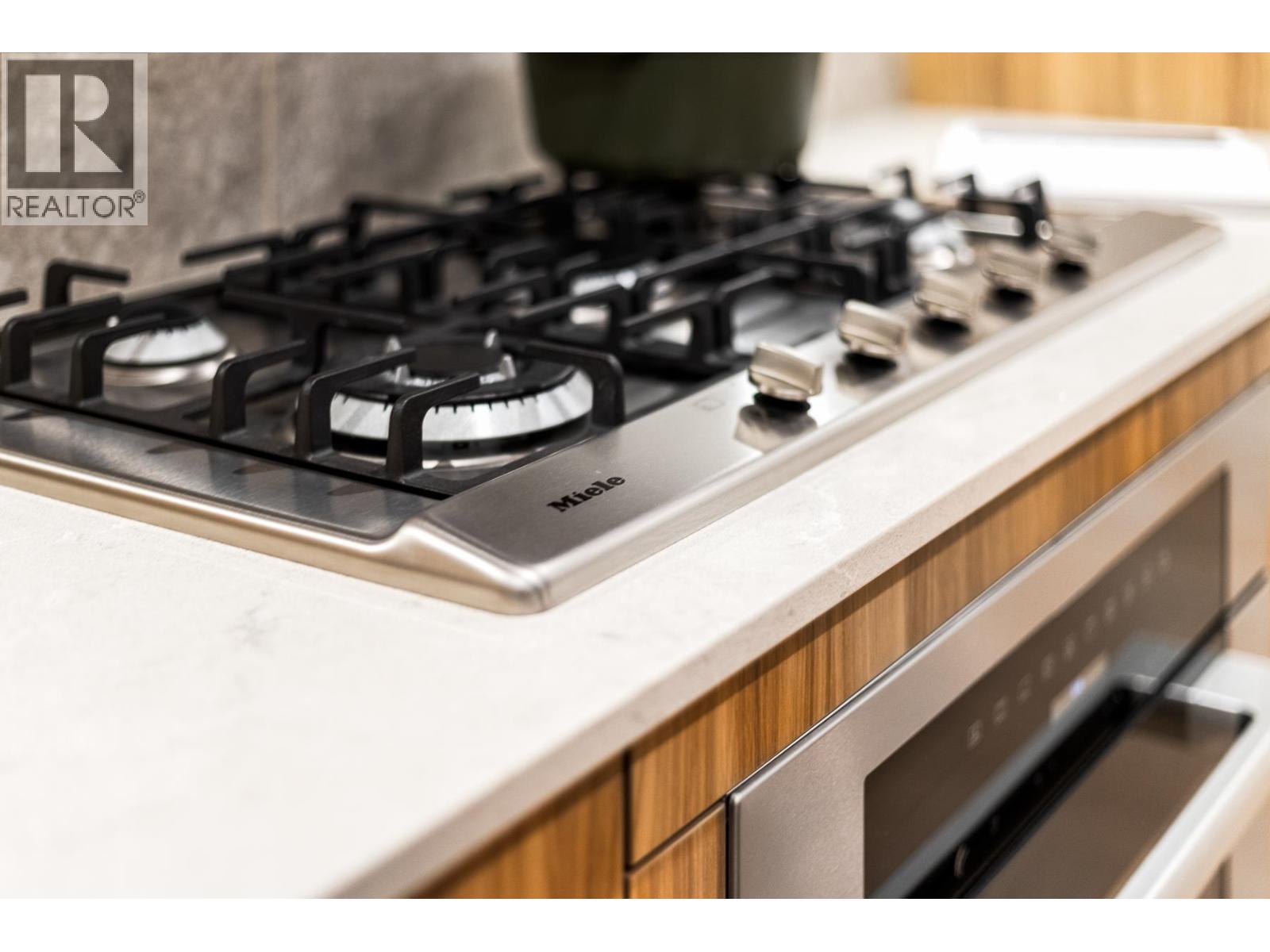 PH 1103 2325 EMERY COURT, North Vancouver