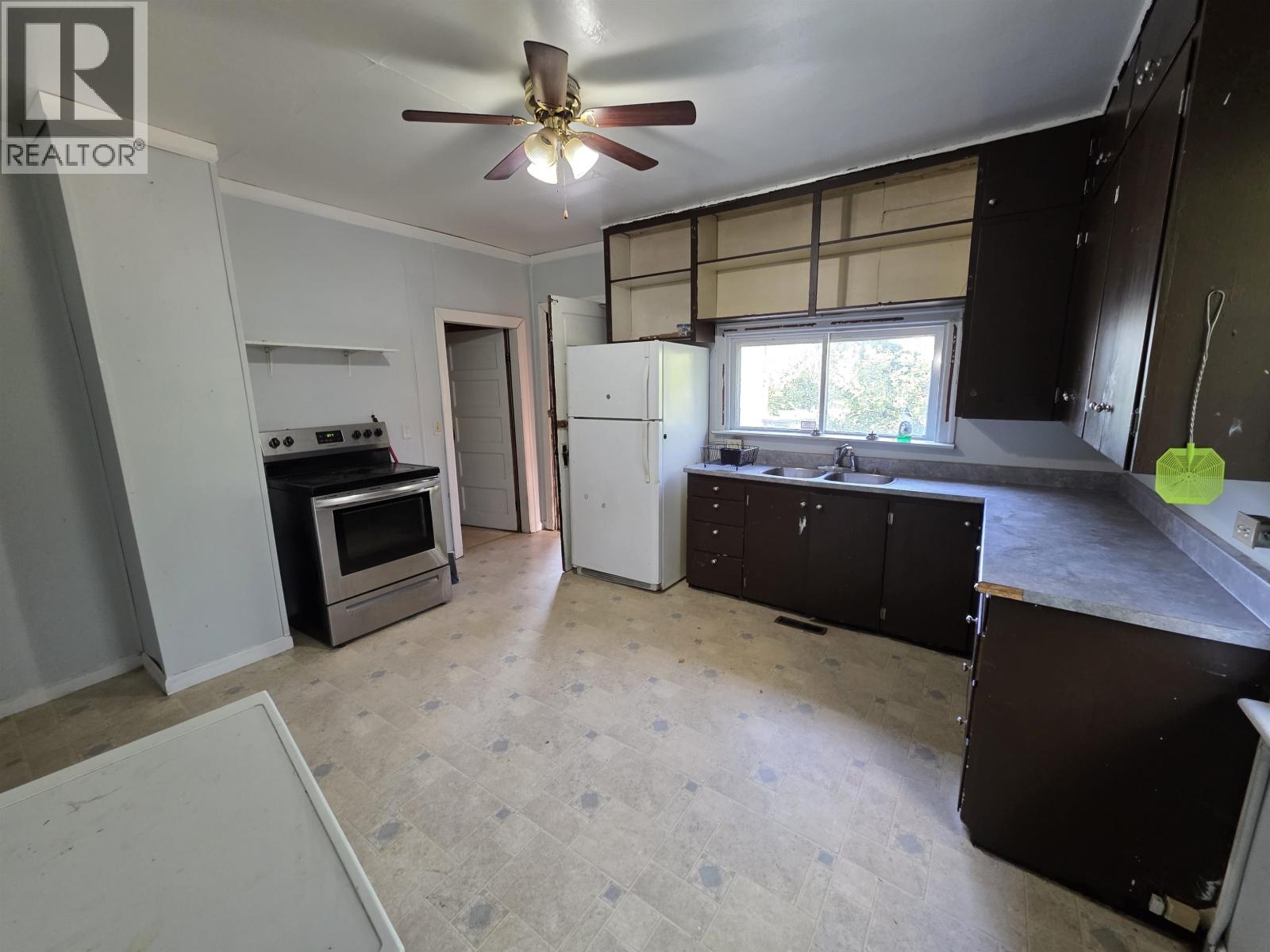 9823 E BIRCH AVENUE, Taylor