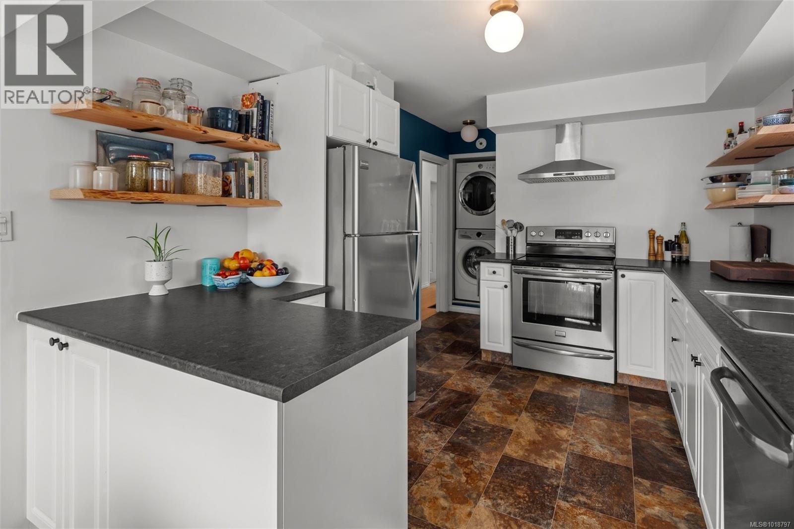 7147 Wright Rd, Sooke