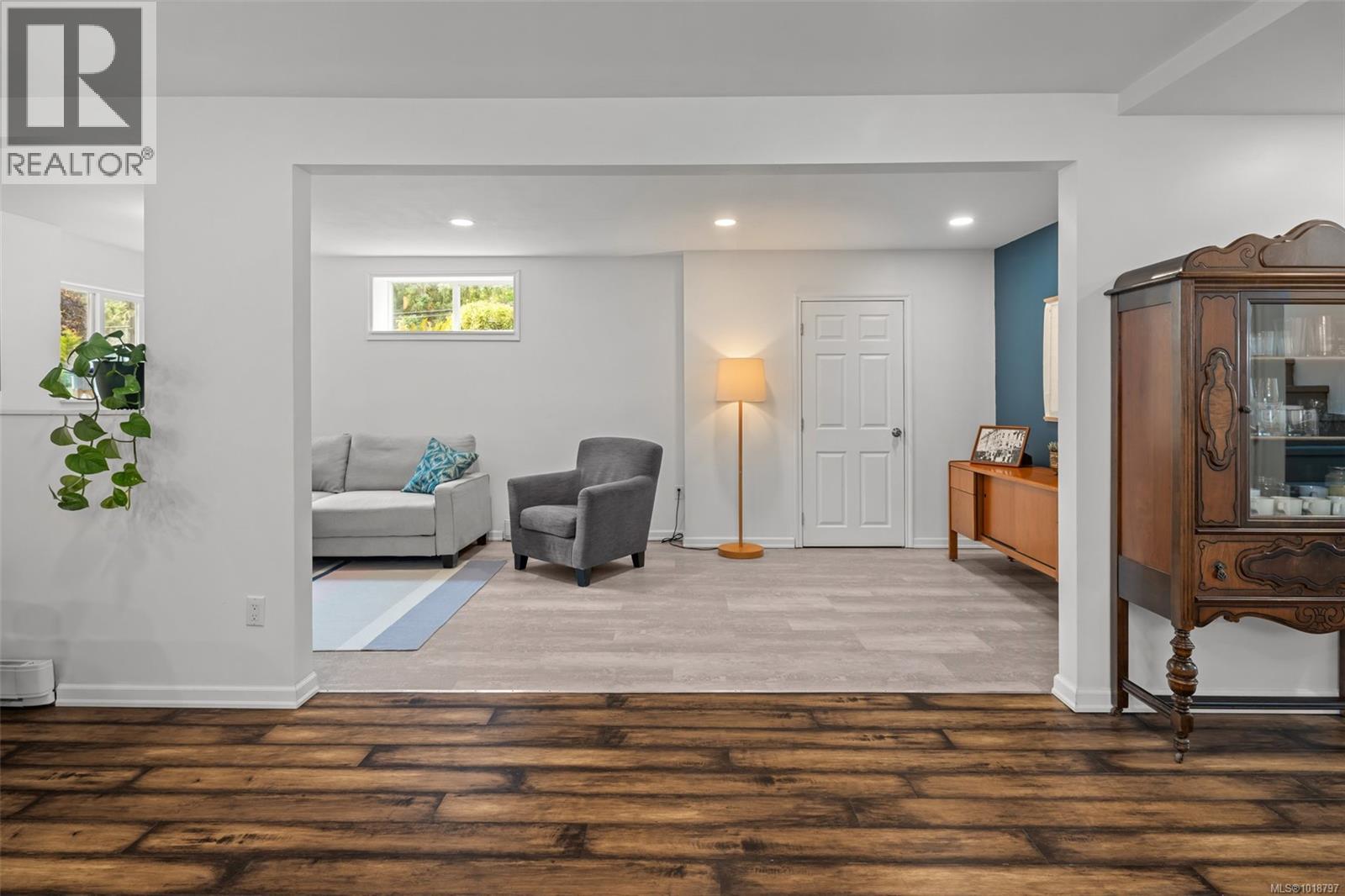 7147 Wright Rd, Sooke