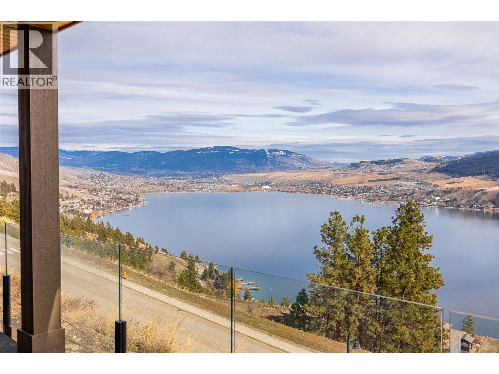 8916 Tavistock Road, Vernon