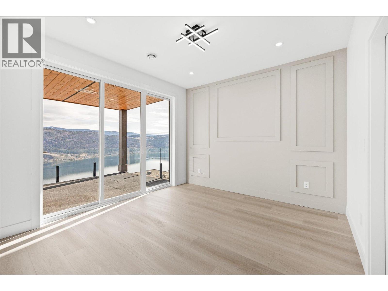 8916 Tavistock Road, Vernon