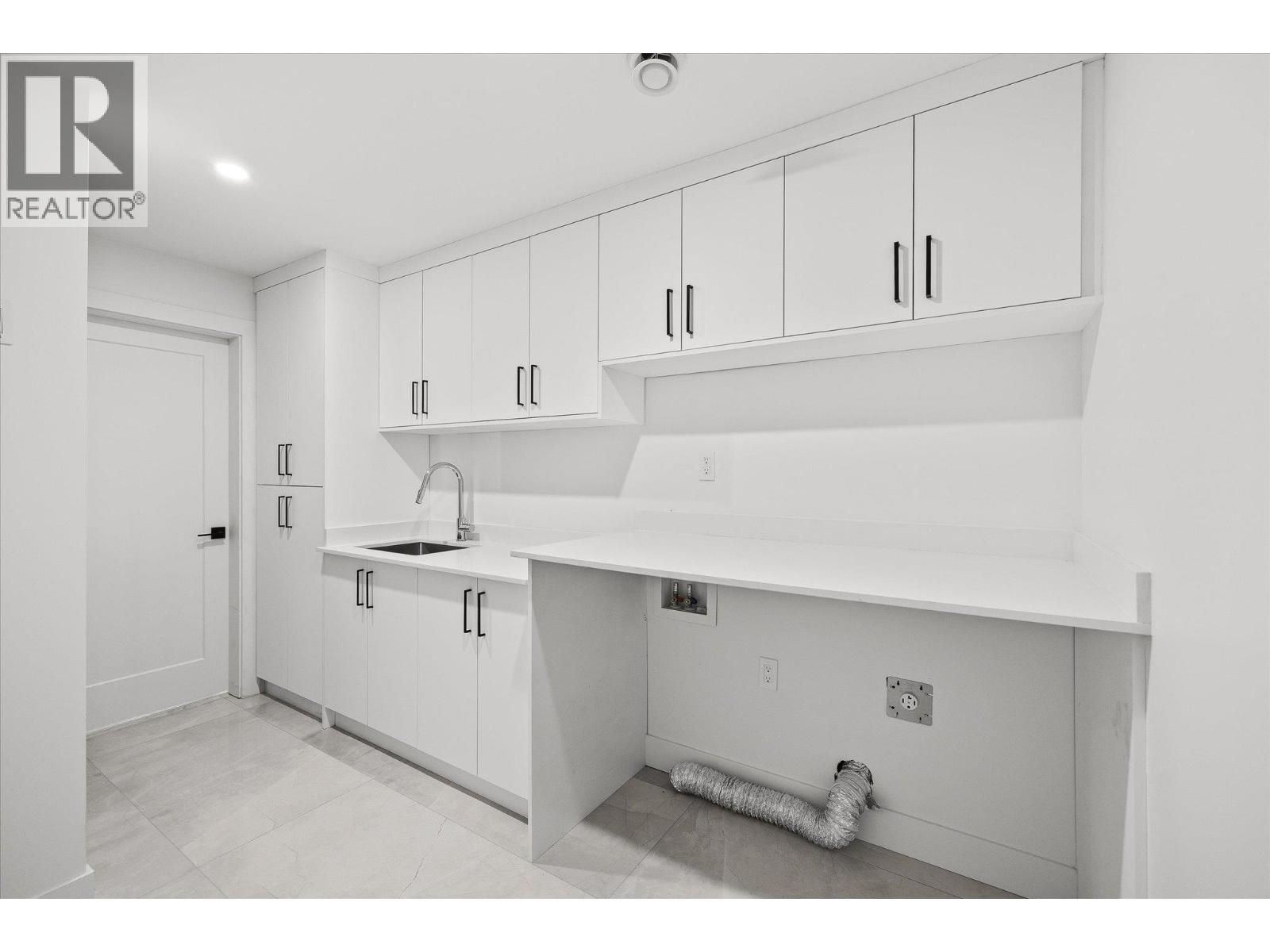 8916 Tavistock Road, Vernon