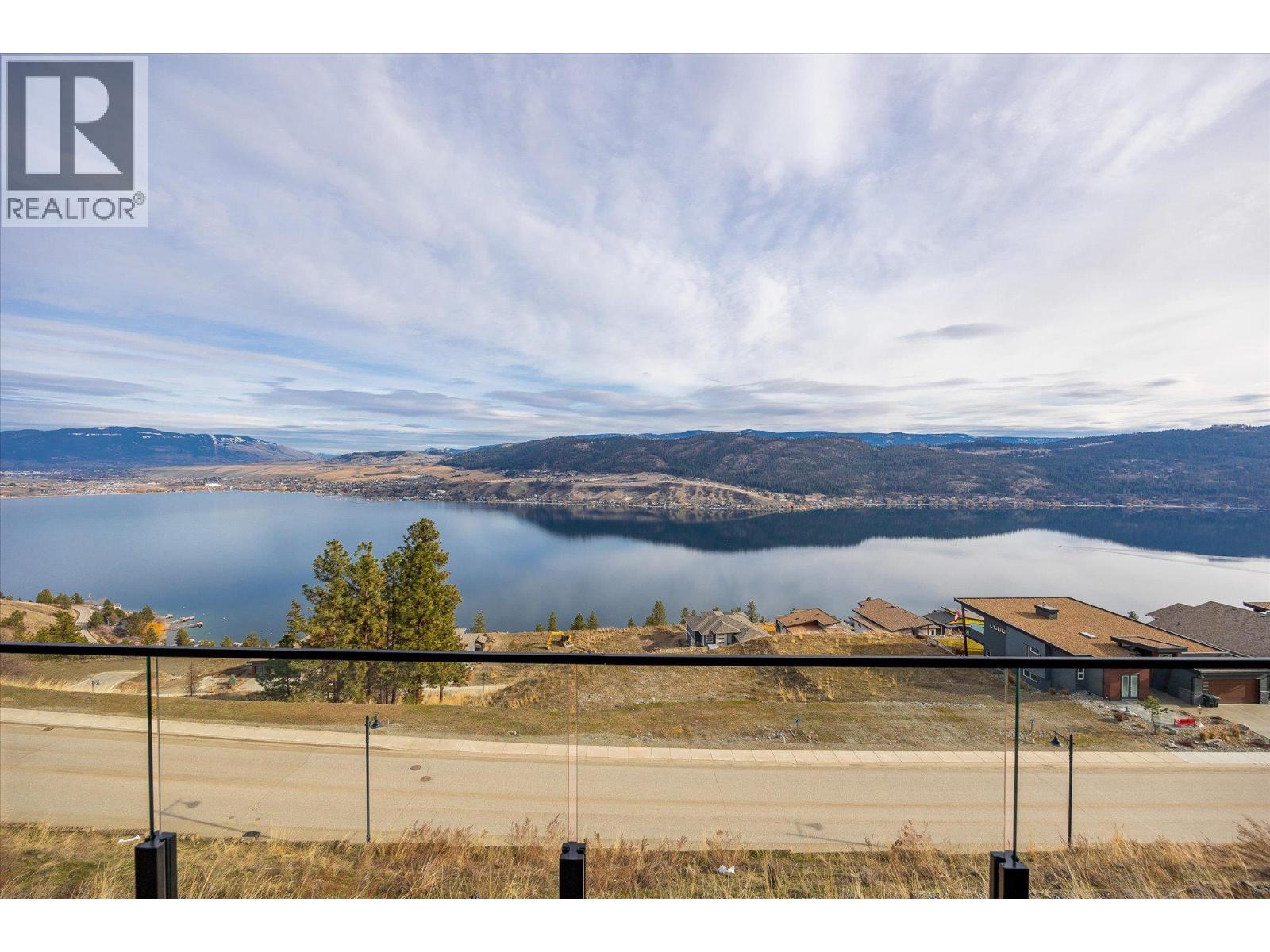 8916 Tavistock Road, Vernon