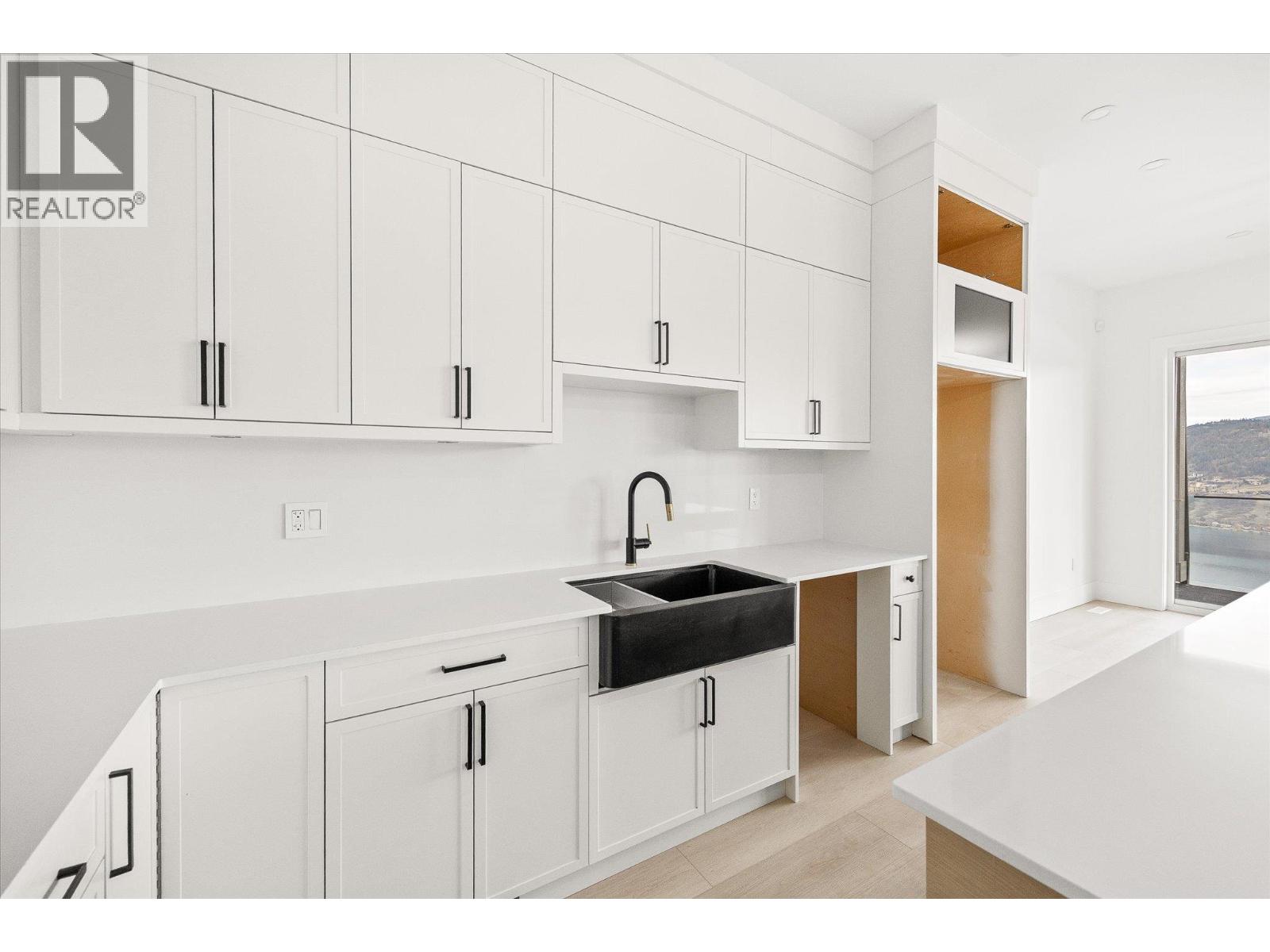 8916 Tavistock Road, Vernon