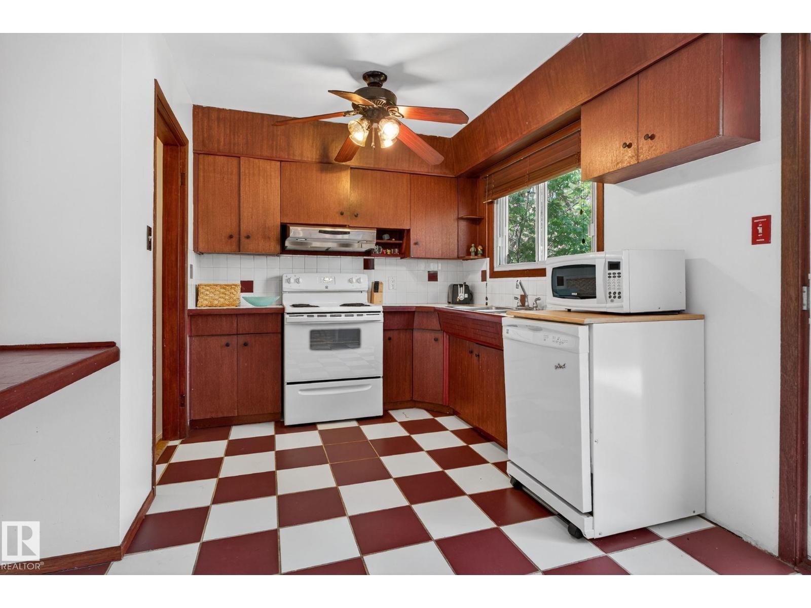 9603 52 ST NW, Edmonton