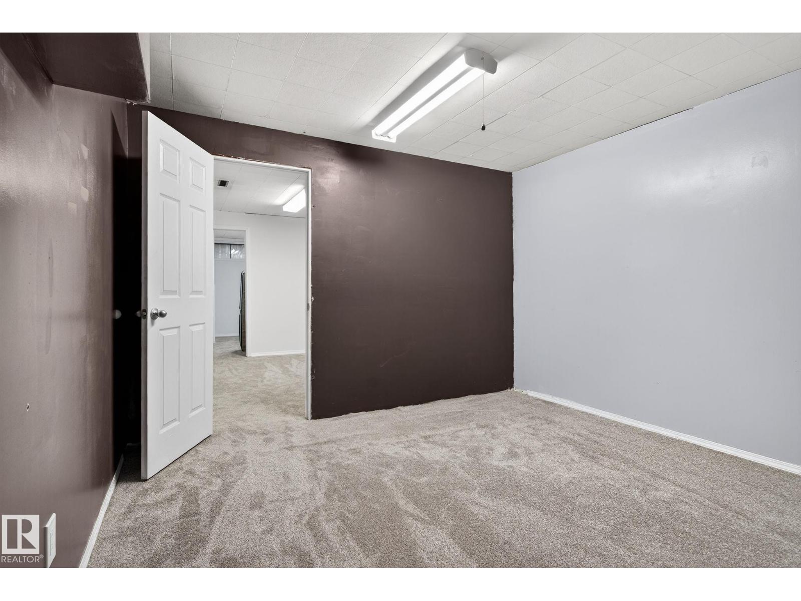 9603 52 ST NW, Edmonton