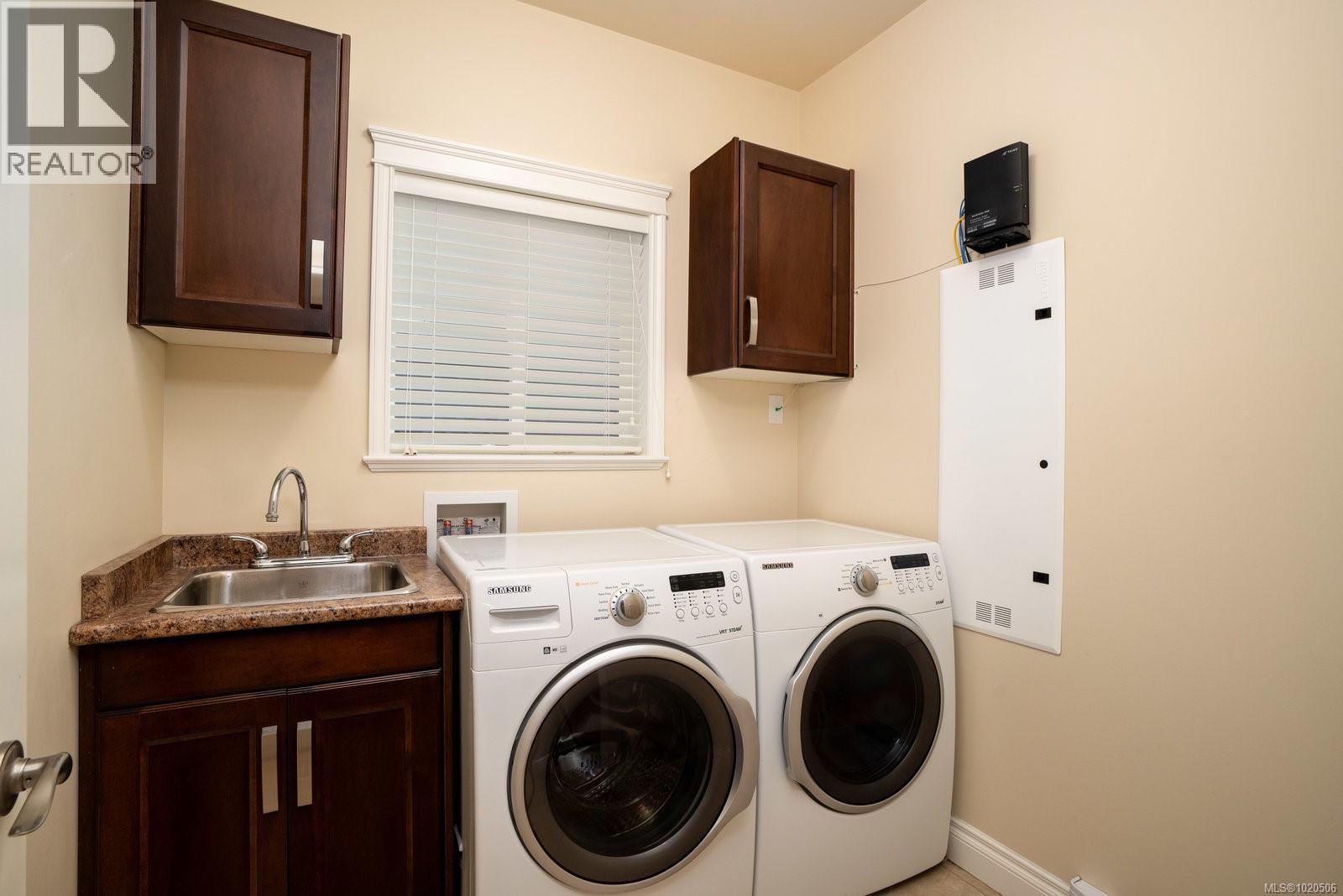  5173 Lochside Drive, Saanich