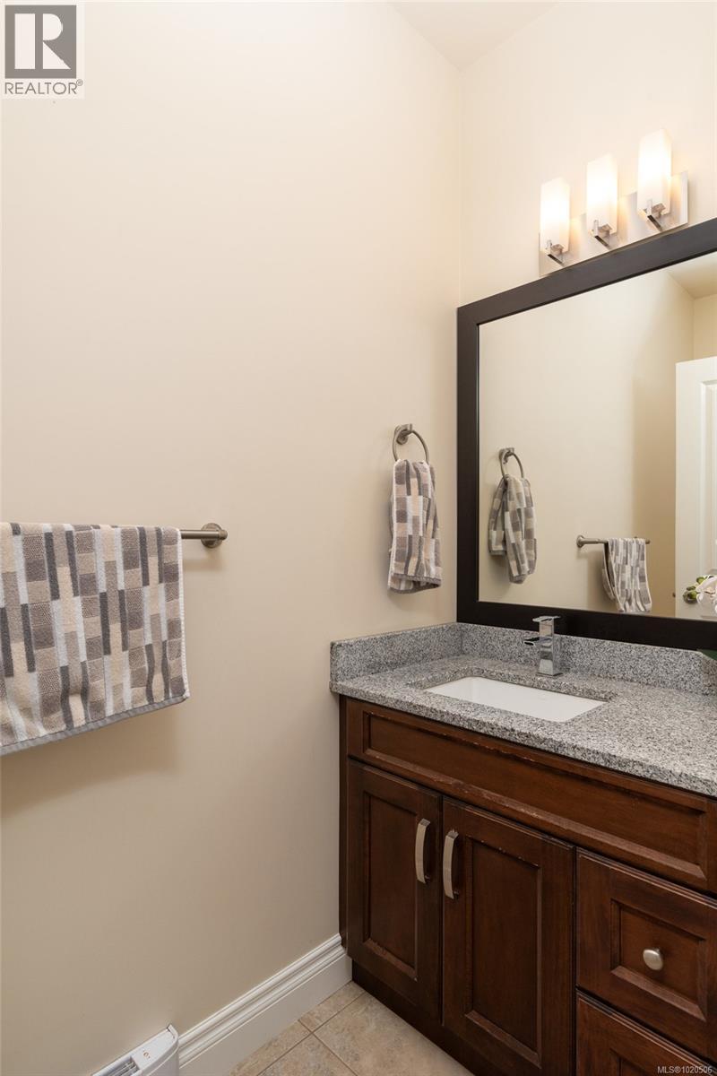  5173 Lochside Drive, Saanich