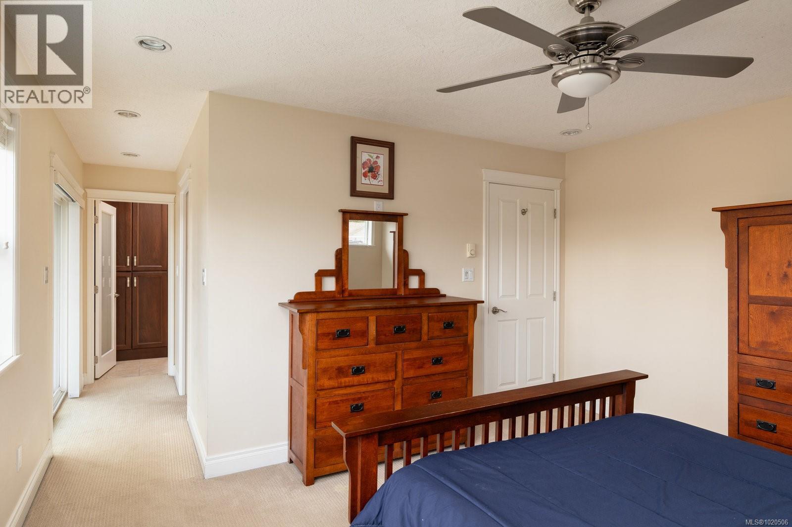  5173 Lochside Drive, Saanich