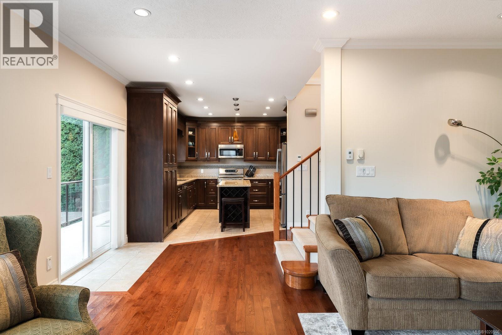  5173 Lochside Drive, Saanich